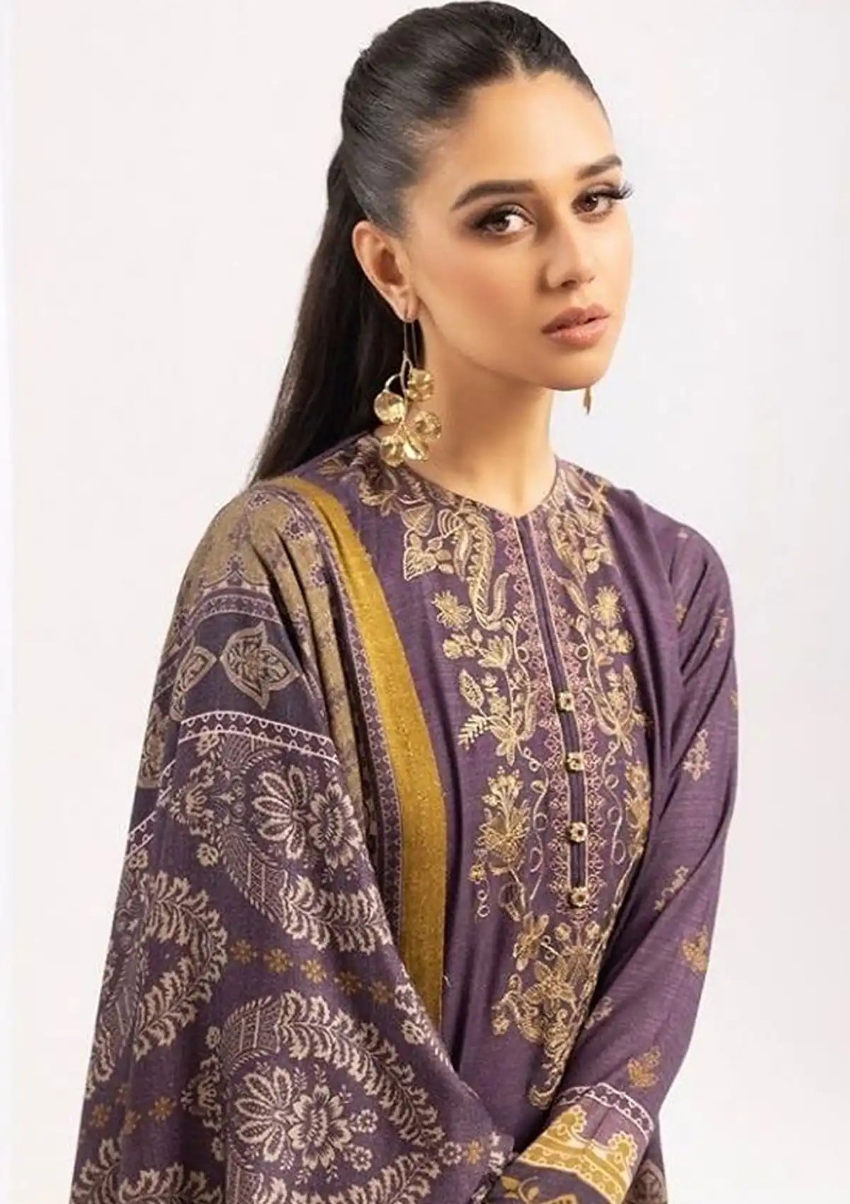 mohsin-saeed-fabrics-designer-daily-wear-formal-and-wedding-suits-within-budget-This-product-is-from-rang-brang-by-nur25-rb-207-is-available-on-Mohsin-saeed-fabrics-website.