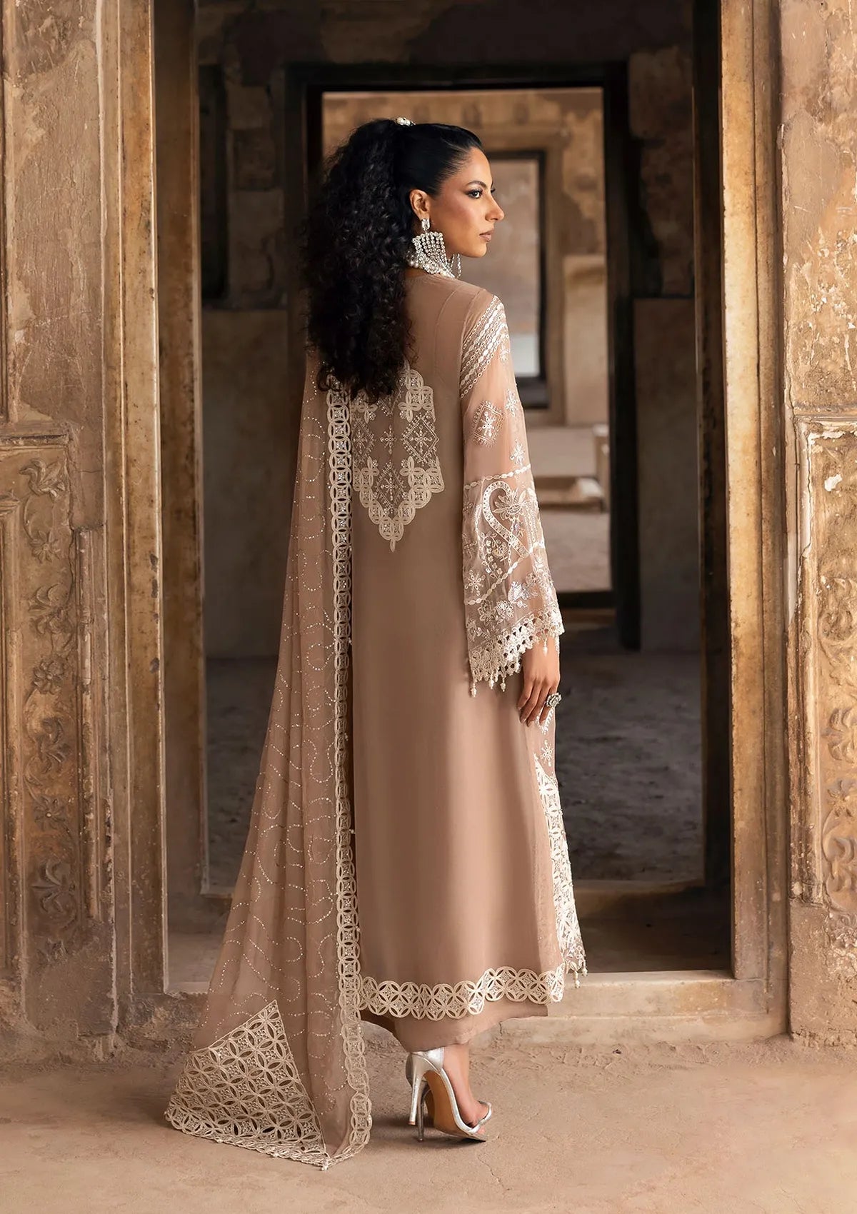mohsin-saeed-fabrics-designer-daily-wear-formal-and-wedding-suits-within-budget-This-product-is-from-sardinia-chiffons-edit25-d-03-divani-is-available-on-Mohsin-saeed-fabrics-website.