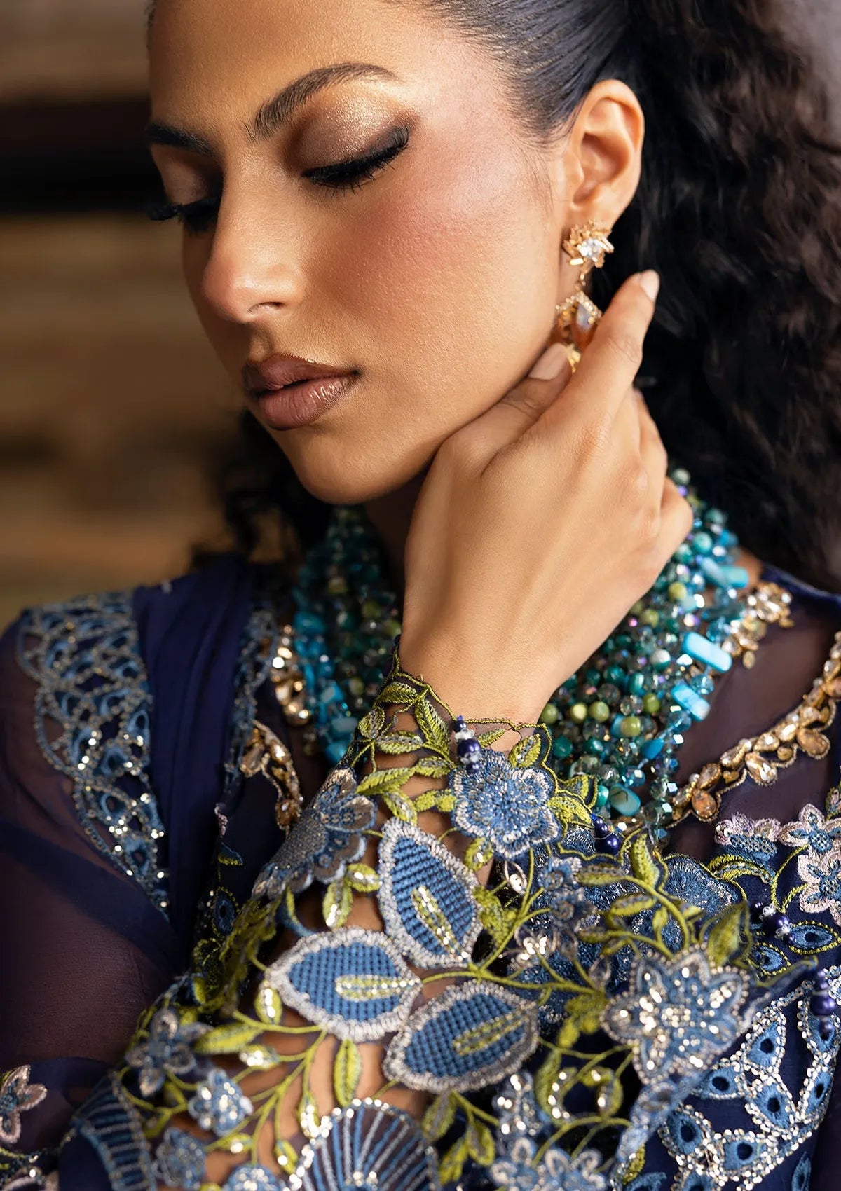 mohsin-saeed-fabrics-designer-daily-wear-formal-and-wedding-suits-within-budget-This-product-is-from-sardinia-chiffons-edit25-d-05-maya-is-available-on-Mohsin-saeed-fabrics-website.