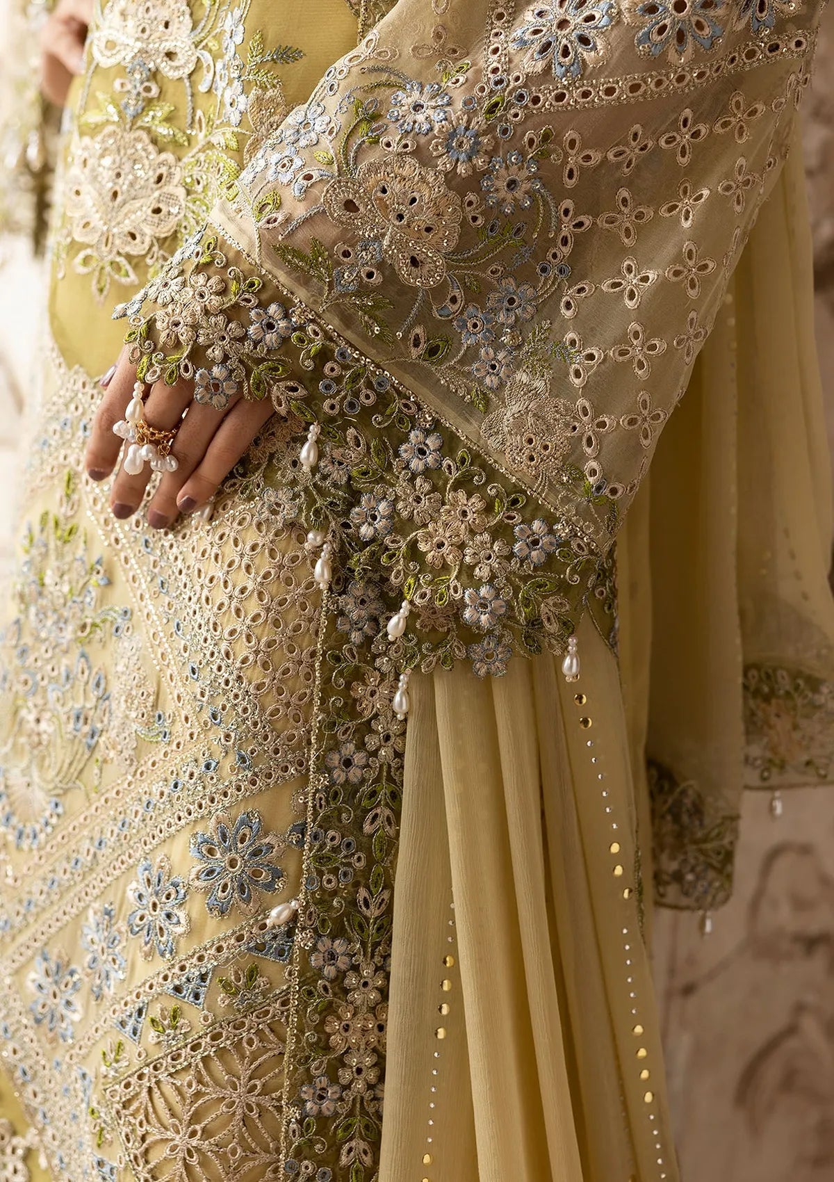 mohsin-saeed-fabrics-designer-daily-wear-formal-and-wedding-suits-within-budget-This-product-is-from-sardinia-chiffons-edit25-is-available-on-Mohsin-saeed-fabrics-website.