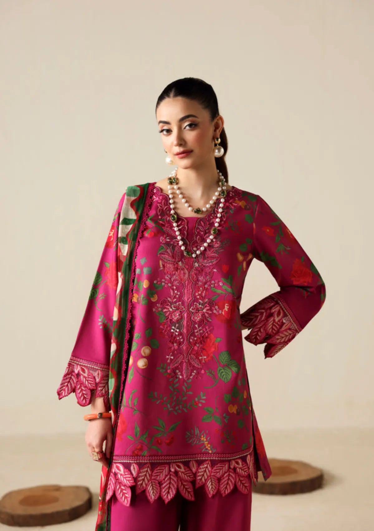 Naqsh Zyrah Fall Winter'25 SHOCKING PINK - 00178