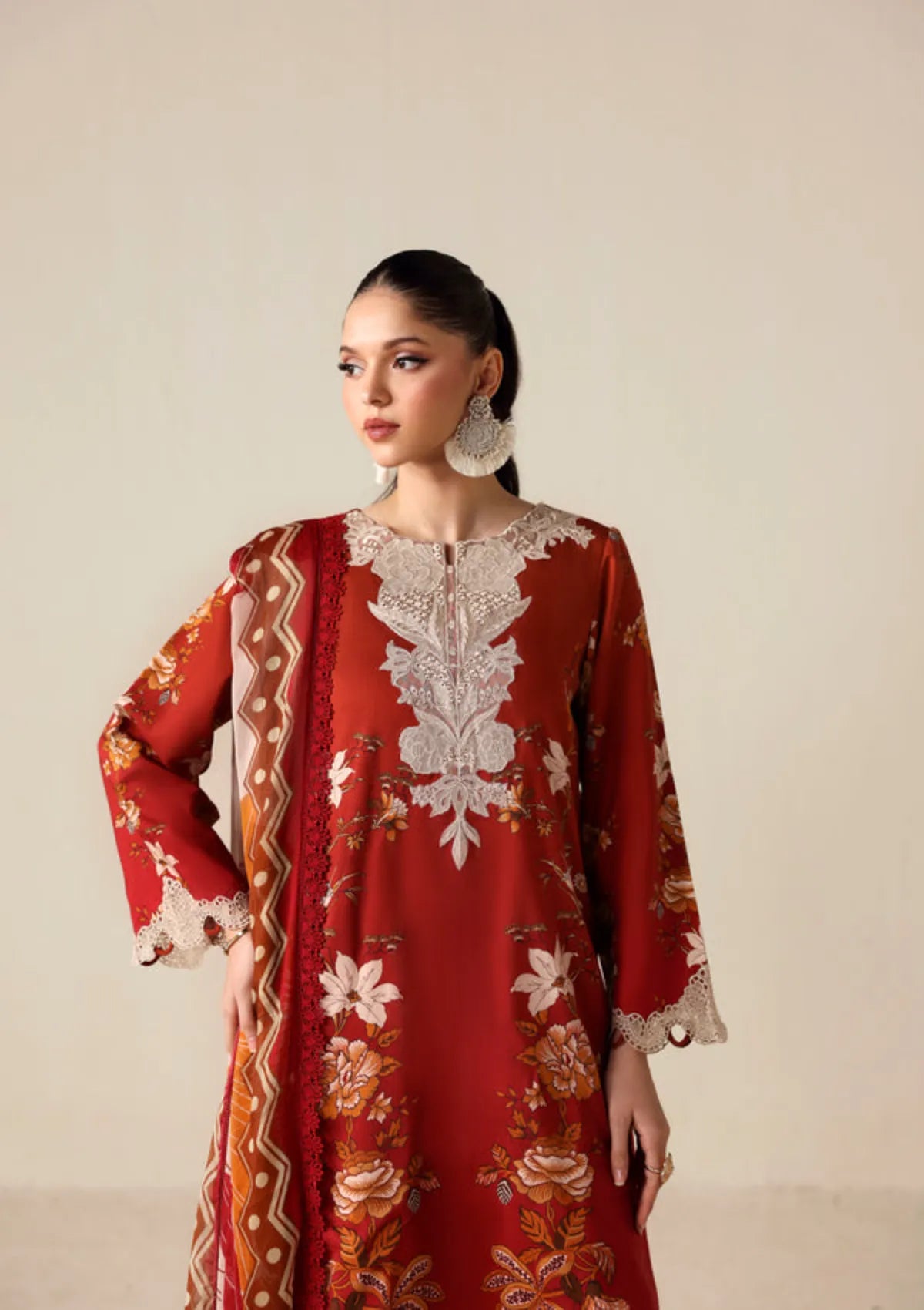 Naqsh Zyrah Fall Winter'25 LUST RED - 00188