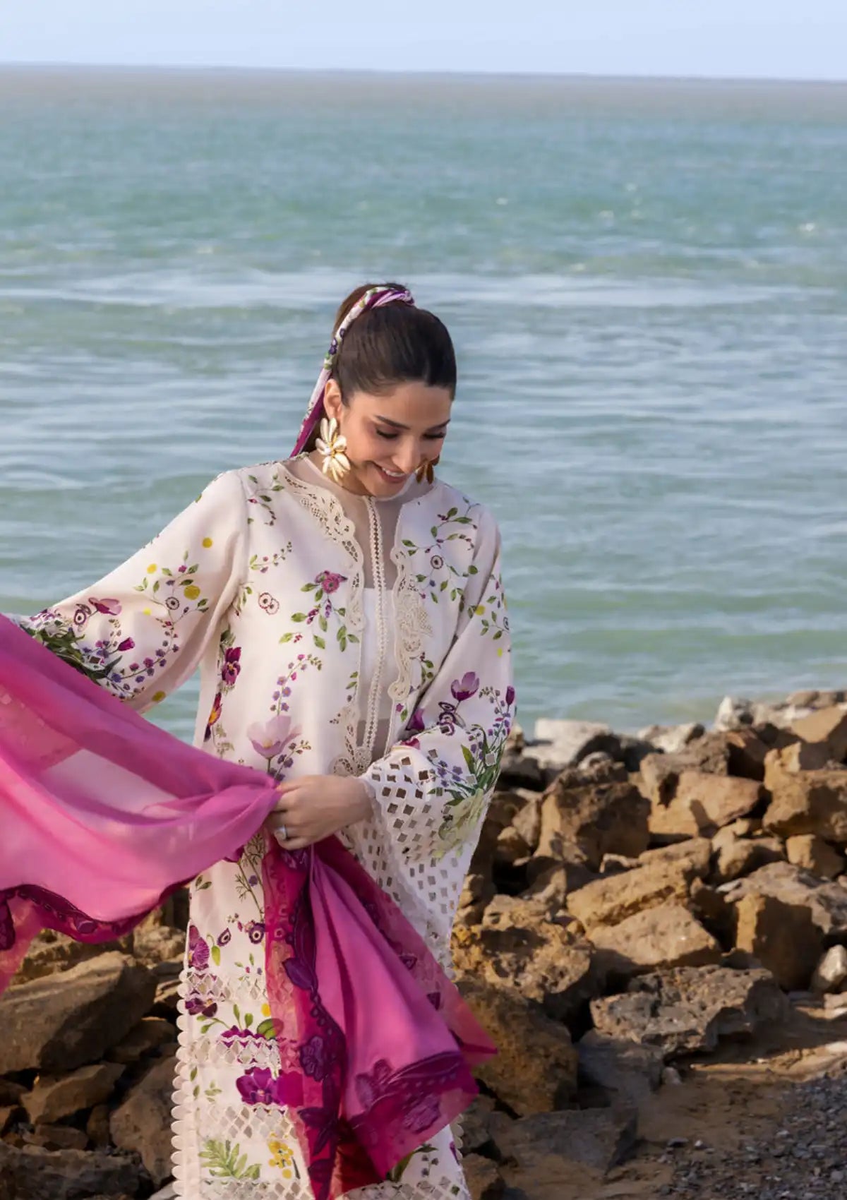 mohsin-saeed-fabrics-designer-daily-wear-formal-and-wedding-suits-within-budget-This-product-is-from-flow-by-crimson25-d-4a-bloom-bold-is-available-on-Mohsin-saeed-fabrics-website.