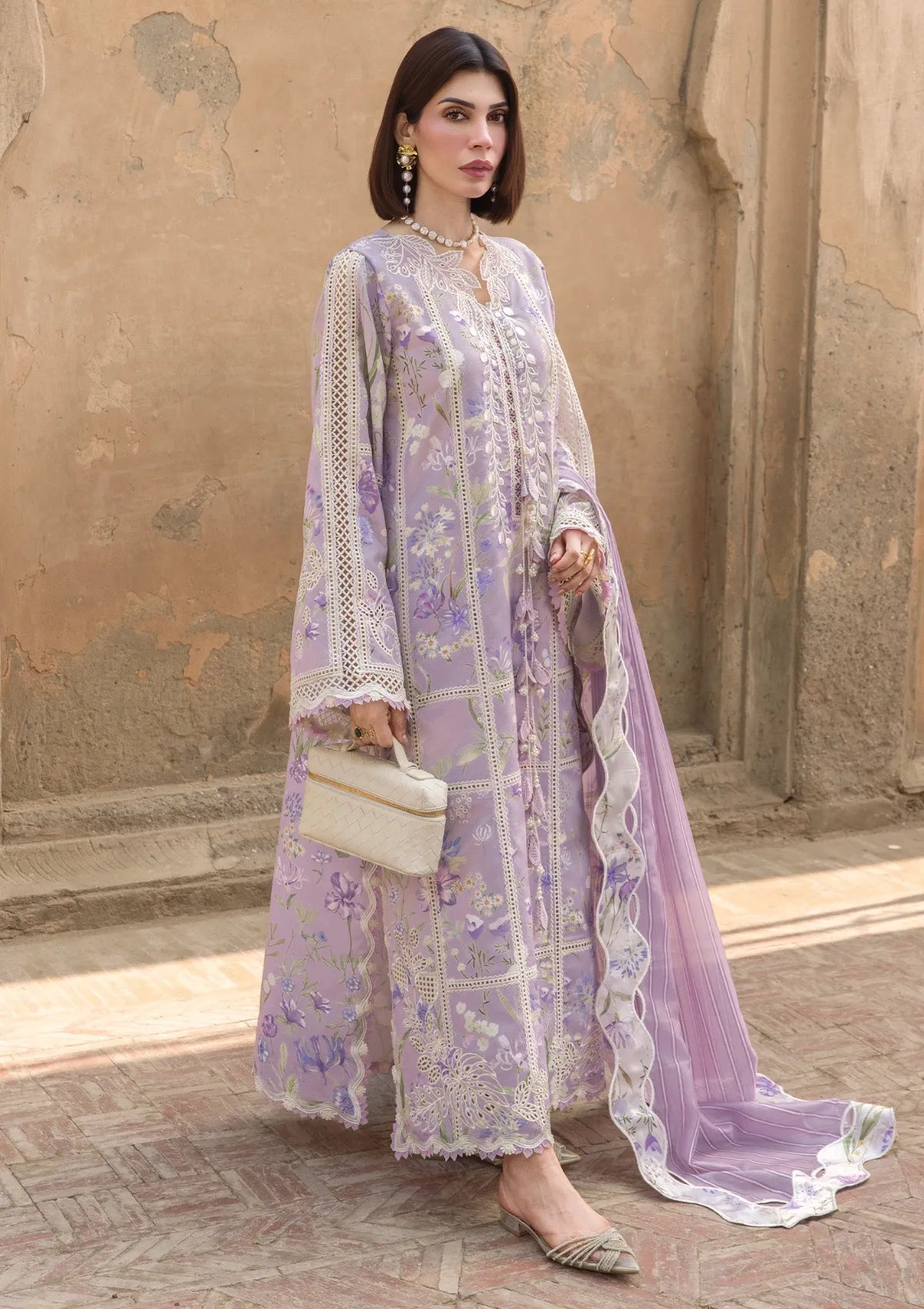 Flow By Crimson Lawn'26 D2B A SUMMER DANCE