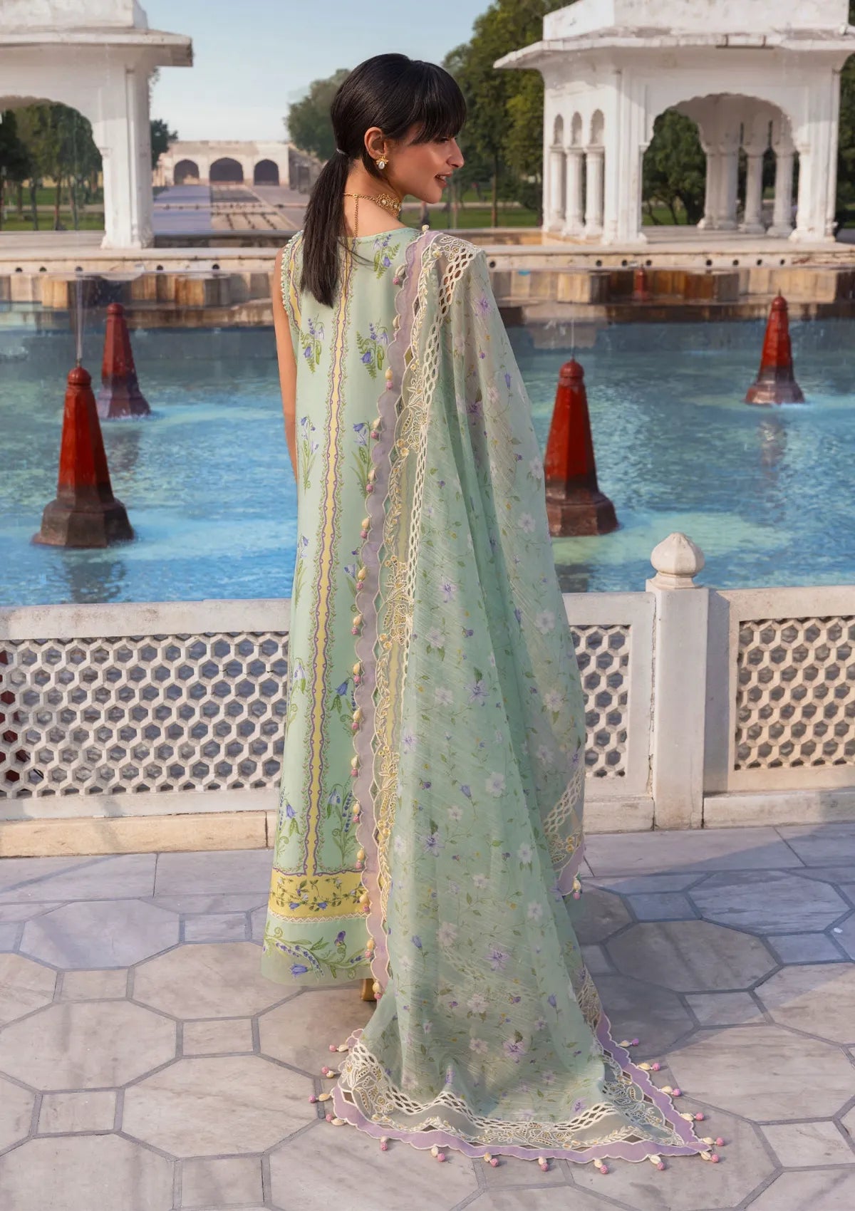 Flow By Crimson Lawn'26 D9B SUN-KISSED LETTER