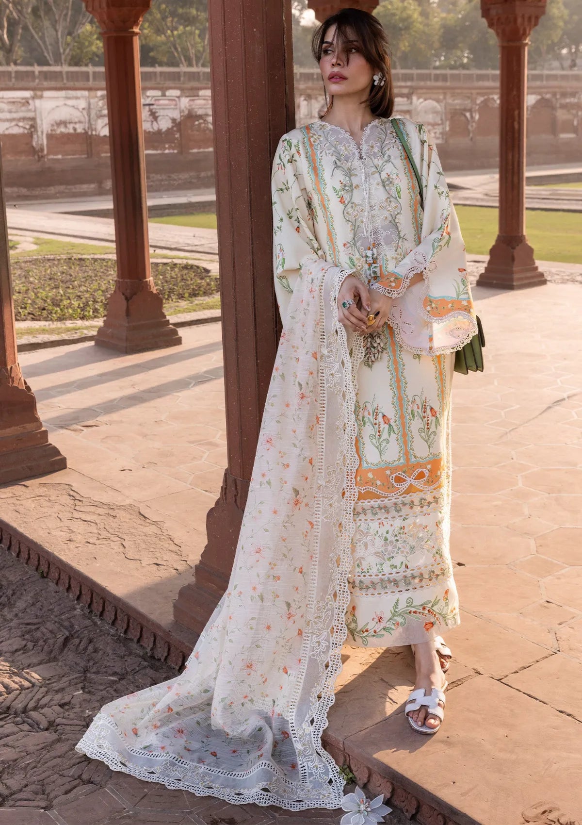 Flow By Crimson Lawn'26 D9A SUN-KISSED LETTER