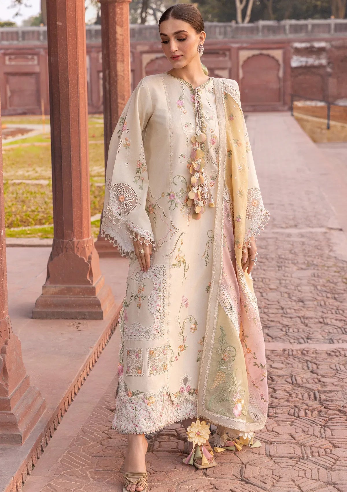 Flow By Crimson Lawn'26 D7A MANIFESTED MEADOWS