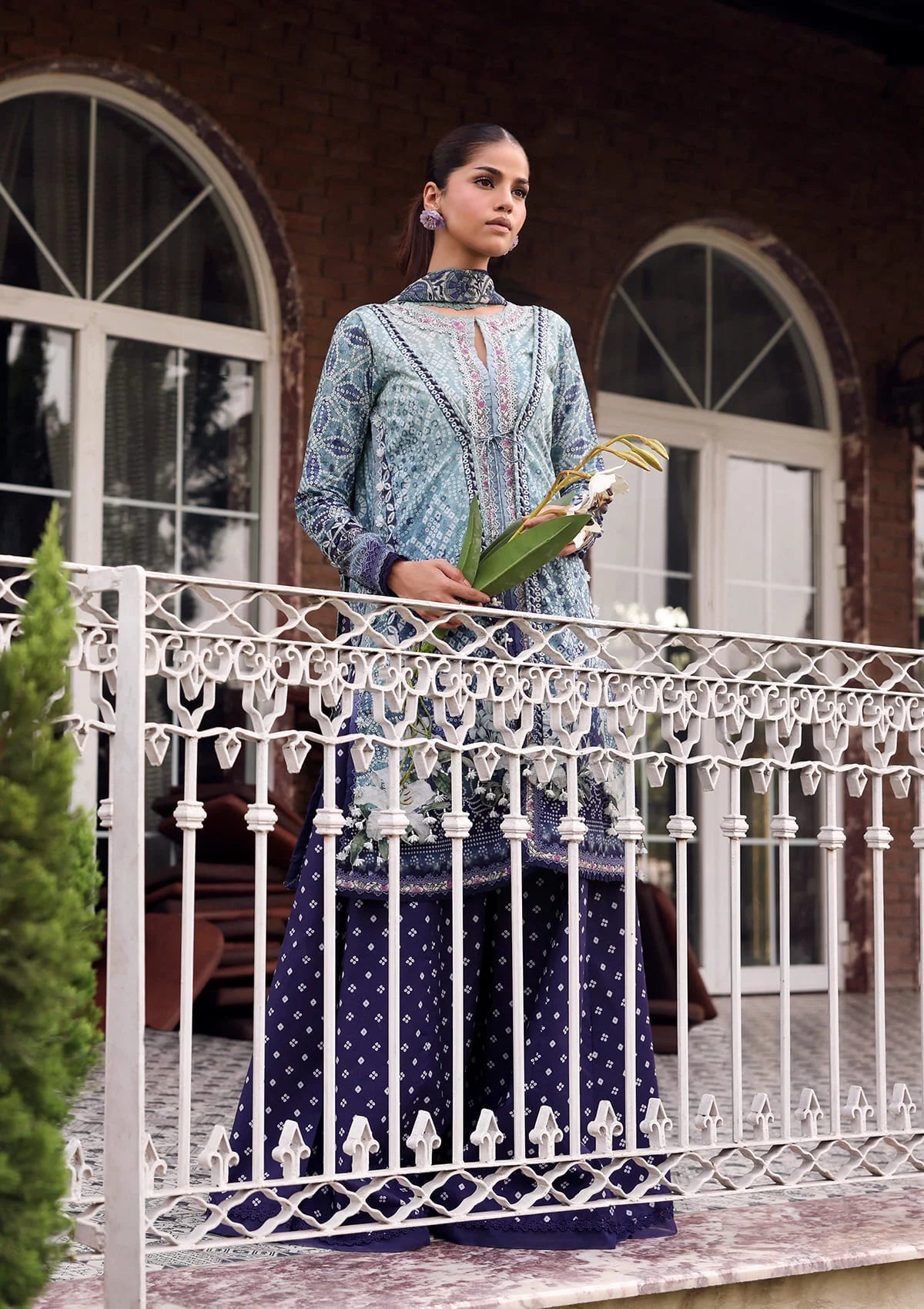 mohsin-saeed-fabrics-is-selling-online-and-in stores-Luxury-daily-wear-wedding-wear-formal-wear-in-budgeted-price-This-product-is-from-elaf-belladore-prints-lawn26-epa-05a-eclair is-available-on-Mohsin-saeed-fabrics-website.