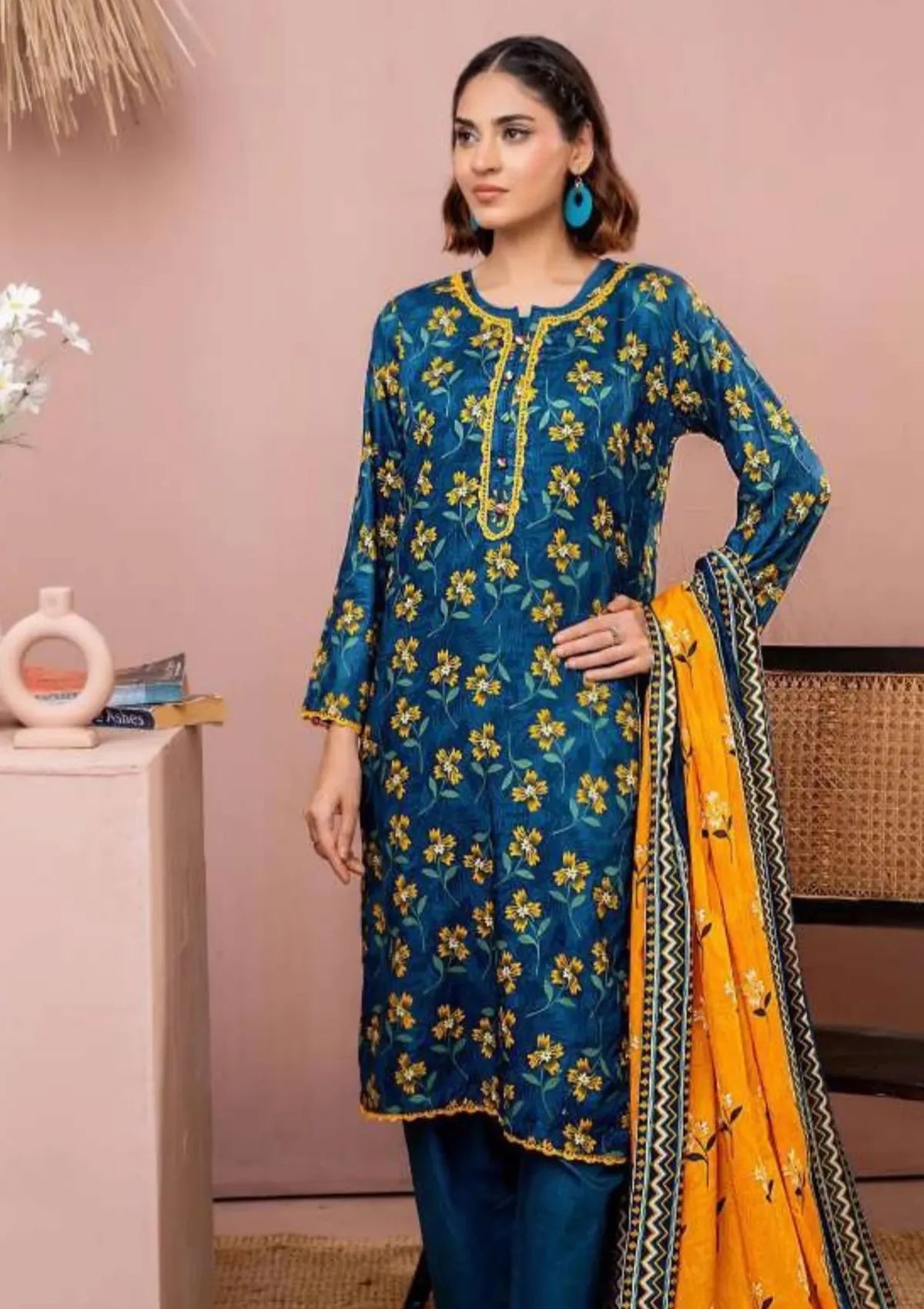 mohsin-saeed-fabrics-is-selling-online-and-in stores-Luxury-daily-wear-wedding-wear-formal-wear-in-budgeted-price-This-product-is-from-zesh-printed-lawn25-drop-27-artical-04-is-available-on-Mohsin-saeed-fabrics-website.