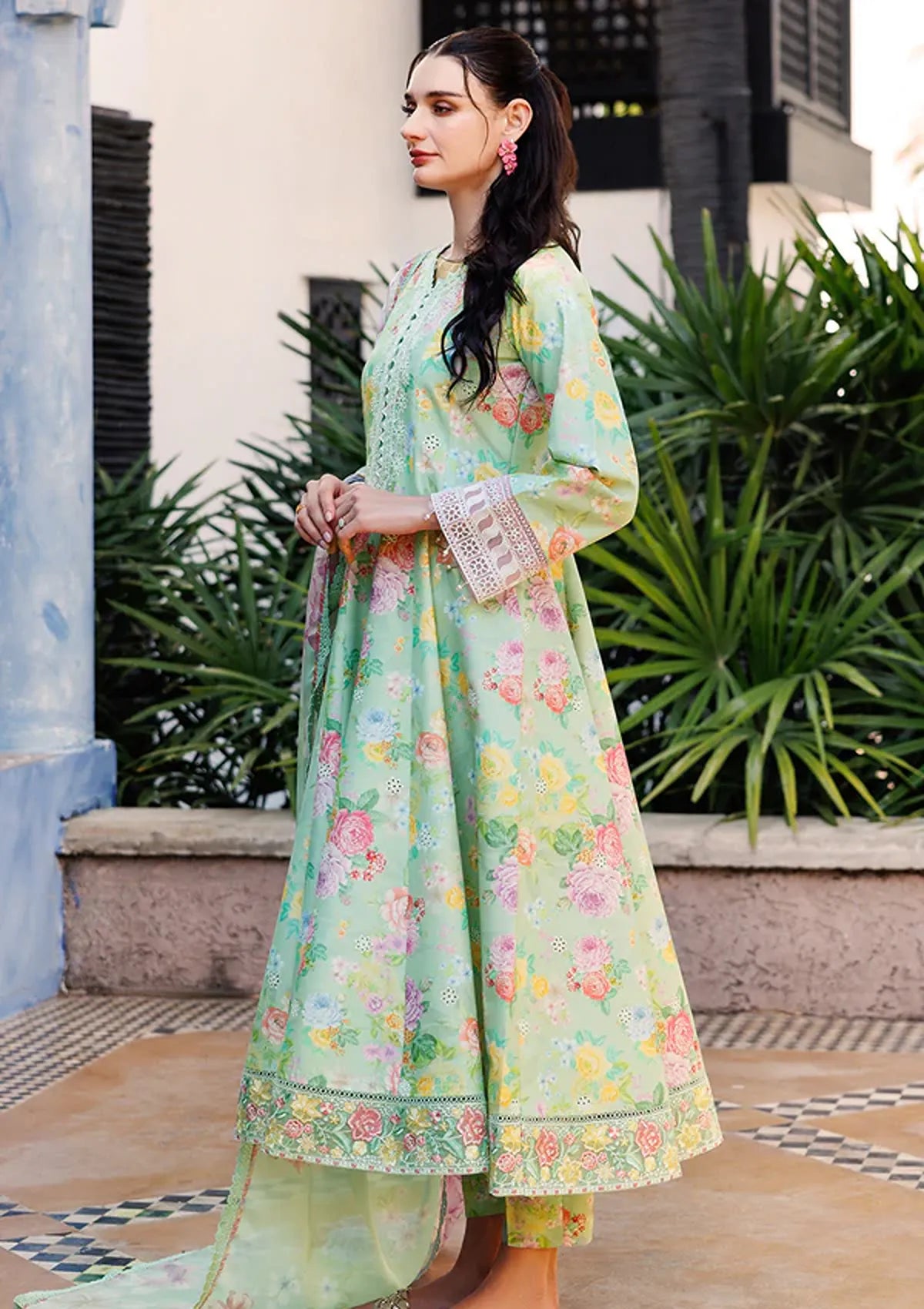mohsin-saeed-fabrics-affordable-luxury-outfits-for-daily-formal-and-wedding-wear-This-product-is-from-farasha-aurea-eid-summer-lawn25-d-12-mint-dew-is-available-on-Mohsin-saeed-fabrics-website.