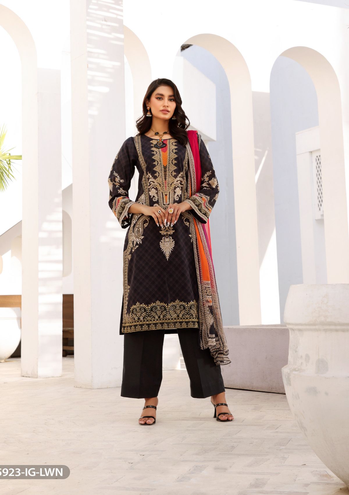 ShaPosh Casual Pret (15923-IG-LWN ) - Mohsin Saeed Fabrics