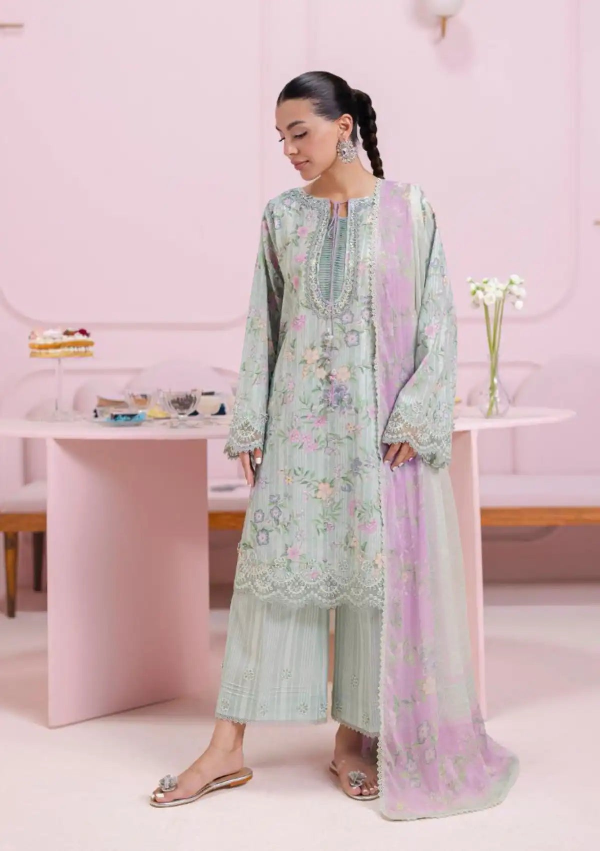 mohsin-saeed-fabrics-affordable-luxury-outfits-for-daily-formal-and-wedding-wear-This-product-is-from-qalamkar-qprints-lawn25-vol-2-em-05b-greta-is-available-on-Mohsin-saeed-fabrics-website.