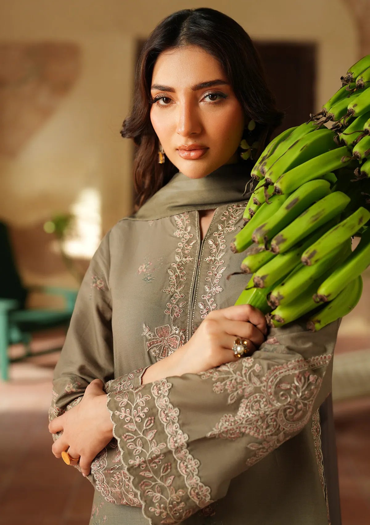 Iznik Pre-Fall'25 IPF-02