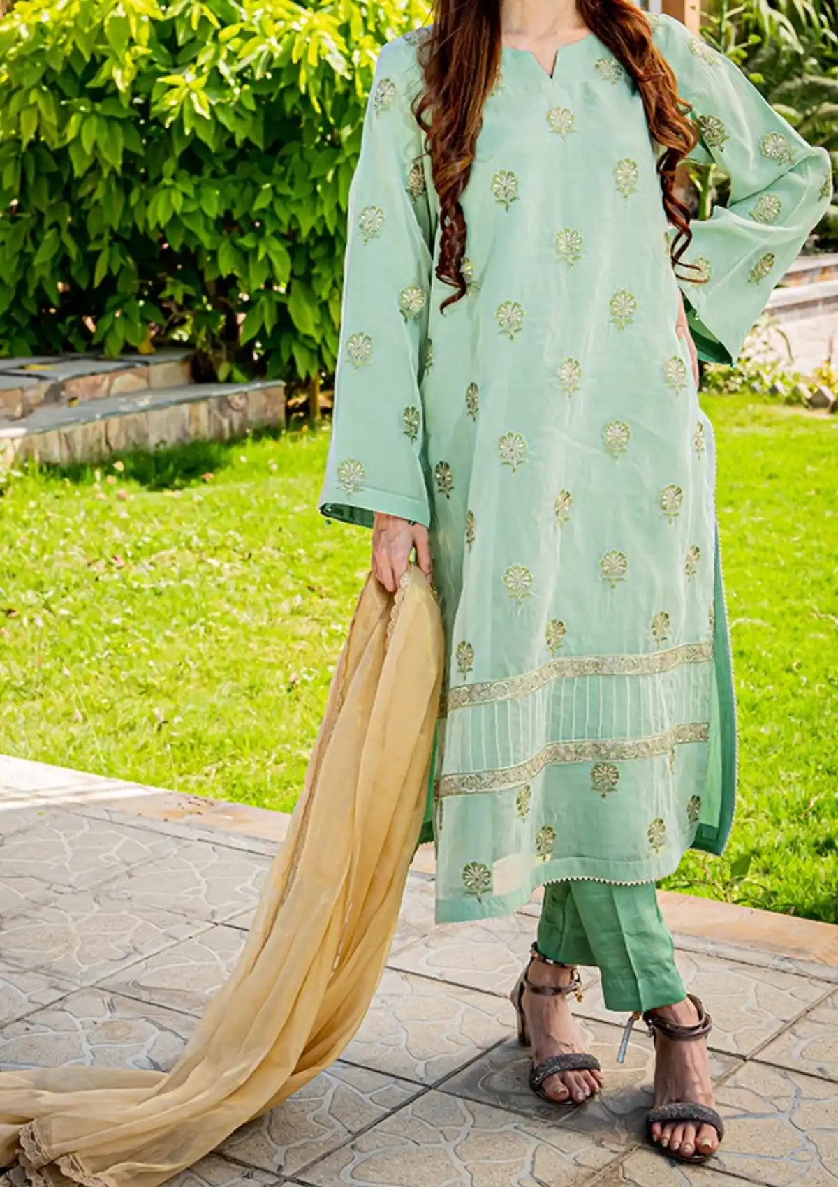 Narmin By Narkins'22 Vol-01 D-106 - Mohsin Saeed Fabrics