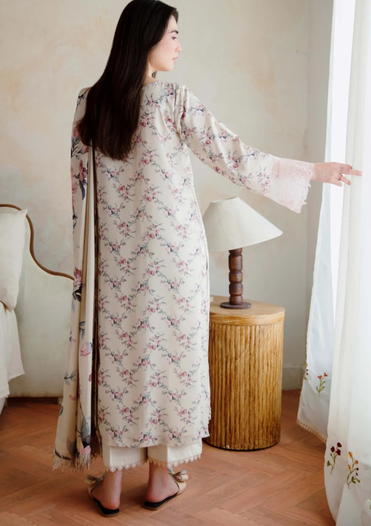 Layla By Humdum'25 D-10