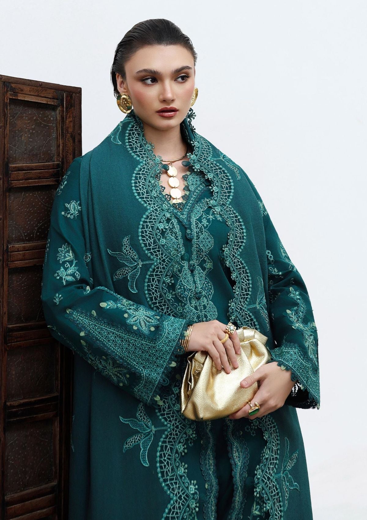 mohsin-saeed-fabrics-luxury-fashion-collection-daily-wear-wedding-and-formal-in-budget-This-product-is-from-qalamkar-qline-linen25-kl-10-meadow-is-available-on-Mohsin-saeed-fabrics-website.