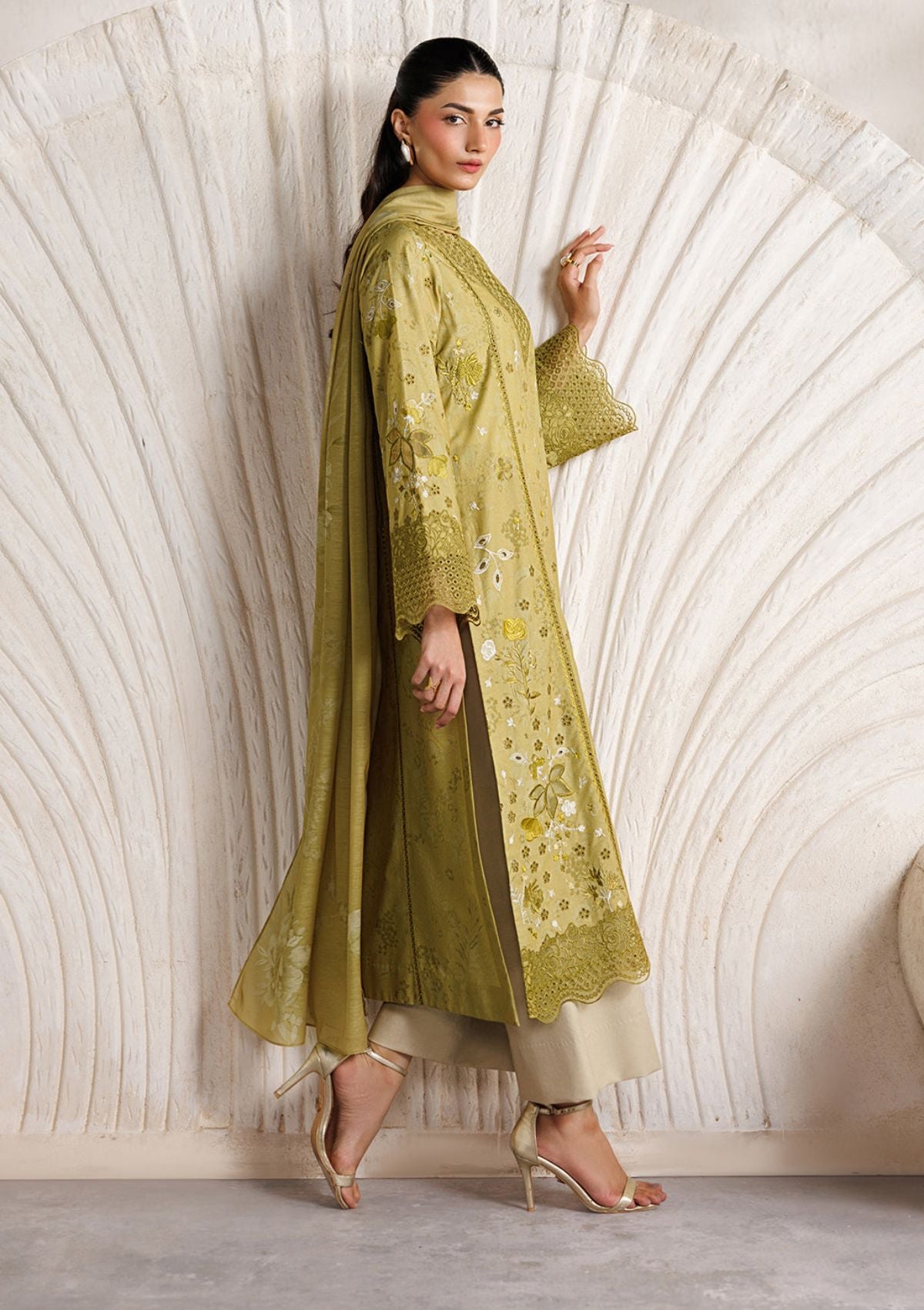 Iznik Festive Lawn'26 IBE-09