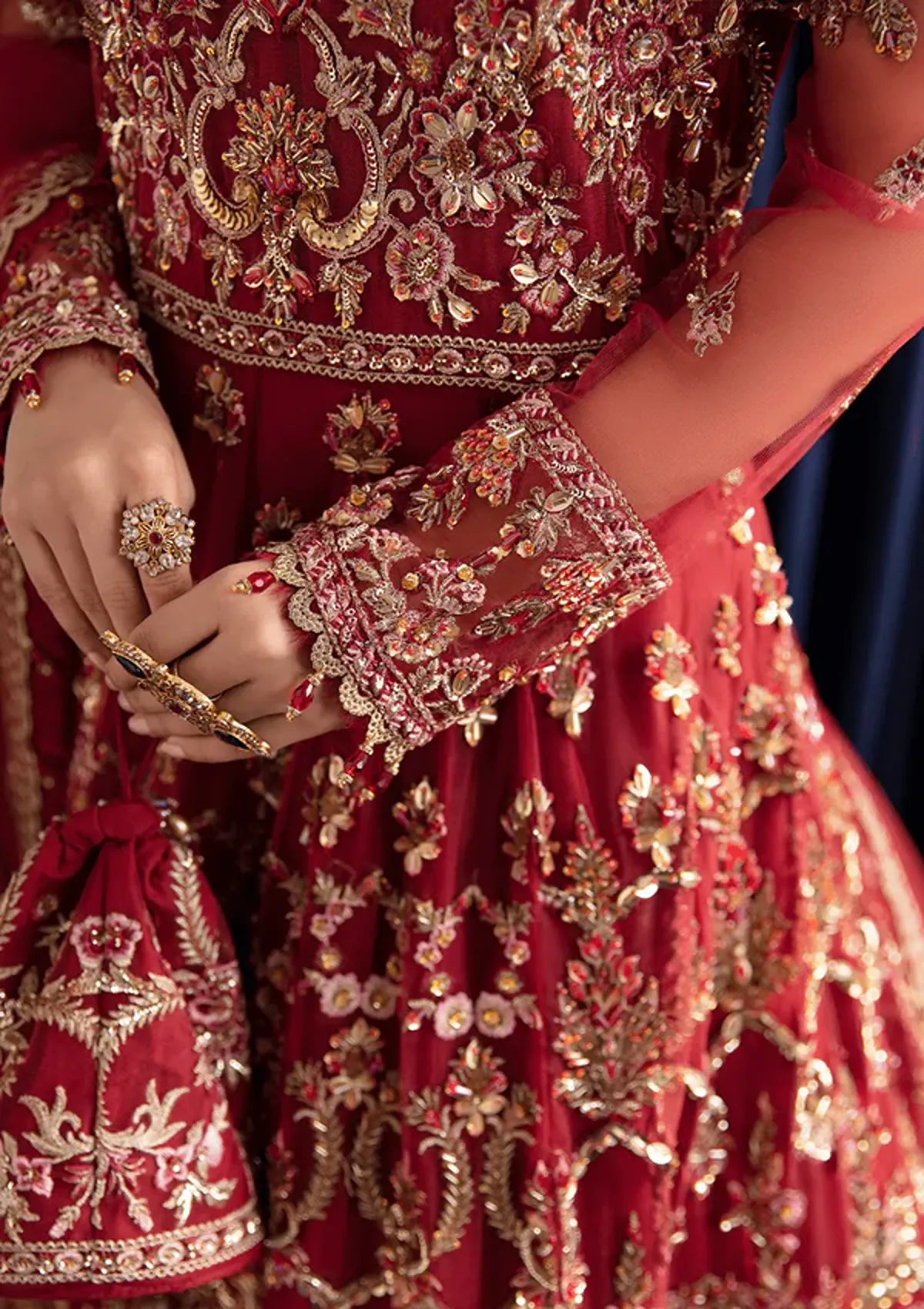 mohsin-saeed-fabrics-is-selling-online-and-in stores-Luxury-daily-wear-wedding-wear-formal-wear-in-budgeted-price-This-product-is-from-fabiha-fatima-zebaish-festive25-d-08-leela-is-available-on-Mohsin-saeed-fabrics-website.