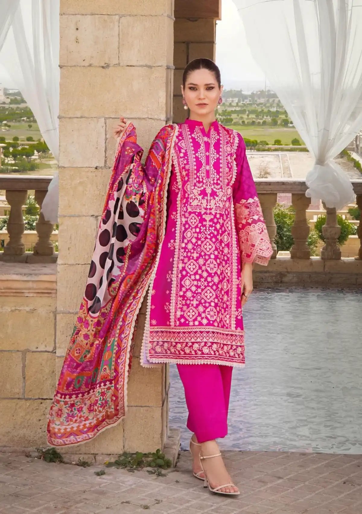 Zainab Chottani Luxury Lawn'23 ZC-03-B Gul Mohar - Mohsin Saeed Fabrics