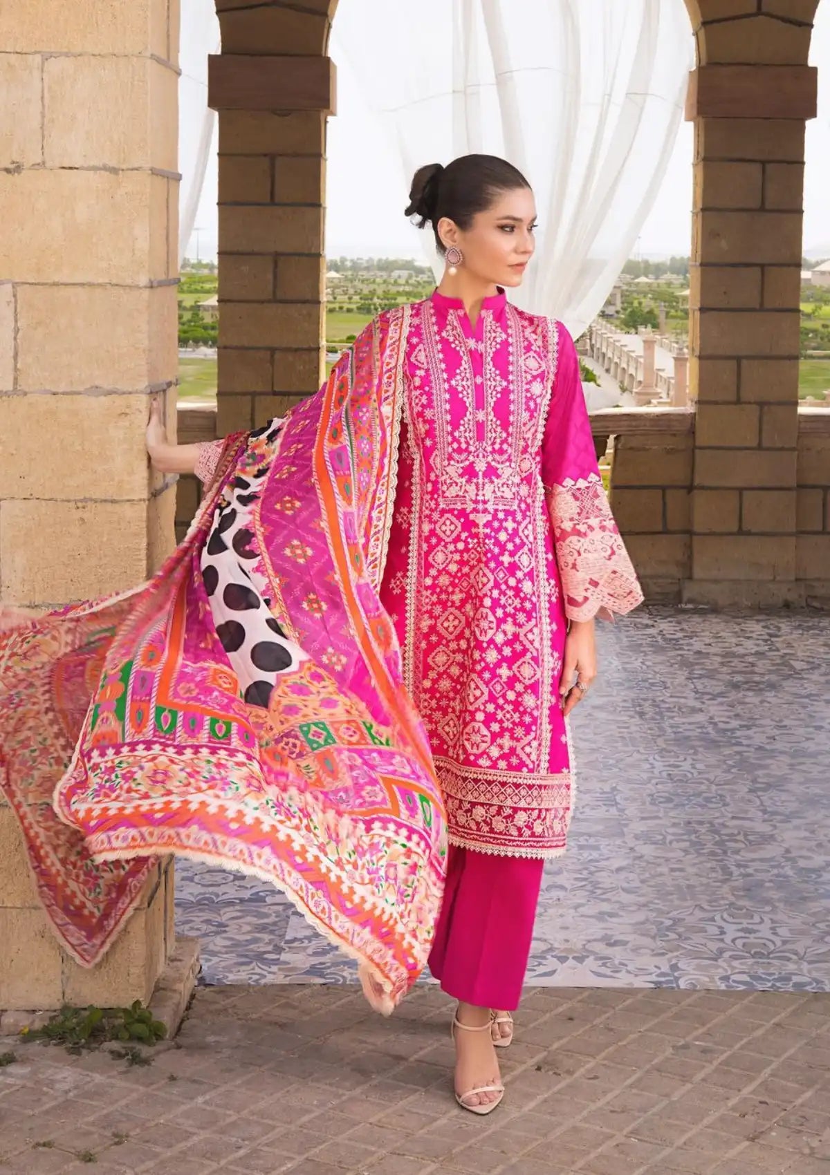 Zainab Chottani Luxury Lawn'23 ZC-03-B Gul Mohar - Mohsin Saeed Fabrics