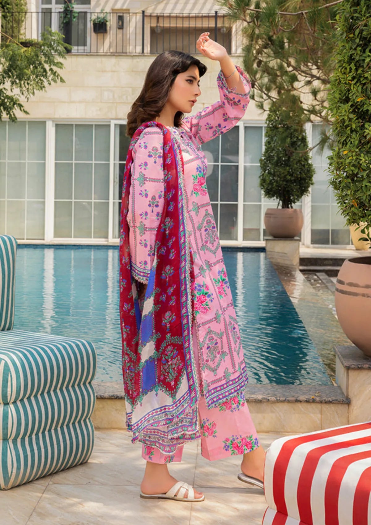 mohsin-saeed-fabrics-luxury-fashion-collection-daily-wear-wedding-and-formal-in-budget-This-product-is-from-naqsh-cocktail-luxury-prints-lawn25-d-0101-pink-daisy-is-available-on-Mohsin-saeed-fabrics-website.