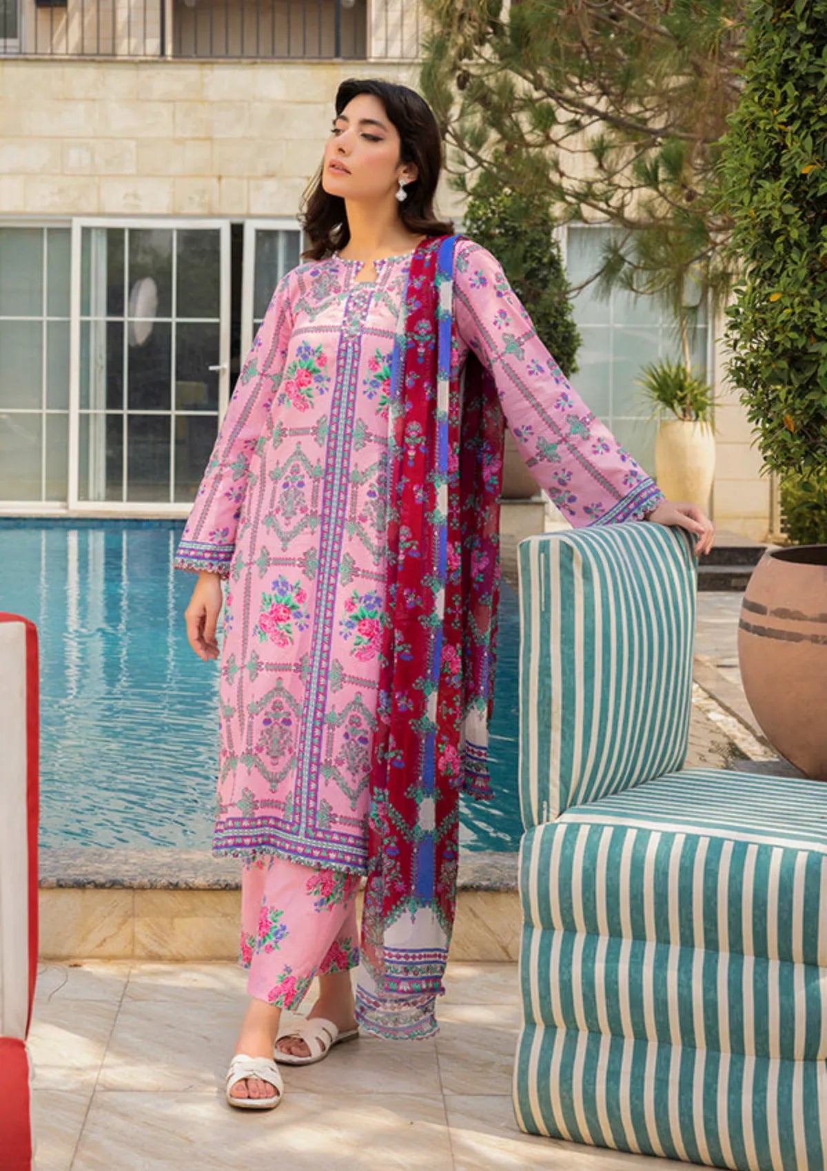 mohsin-saeed-fabrics-luxury-fashion-collection-daily-wear-wedding-and-formal-in-budget-This-product-is-from-naqsh-cocktail-luxury-prints-lawn25-d-0101-pink-daisy-is-available-on-Mohsin-saeed-fabrics-website.