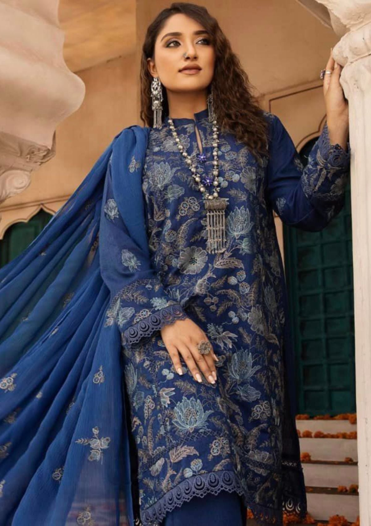 Khoobsurat Mehak Emb Karandi'23 M-06 - Mohsin Saeed Fabrics