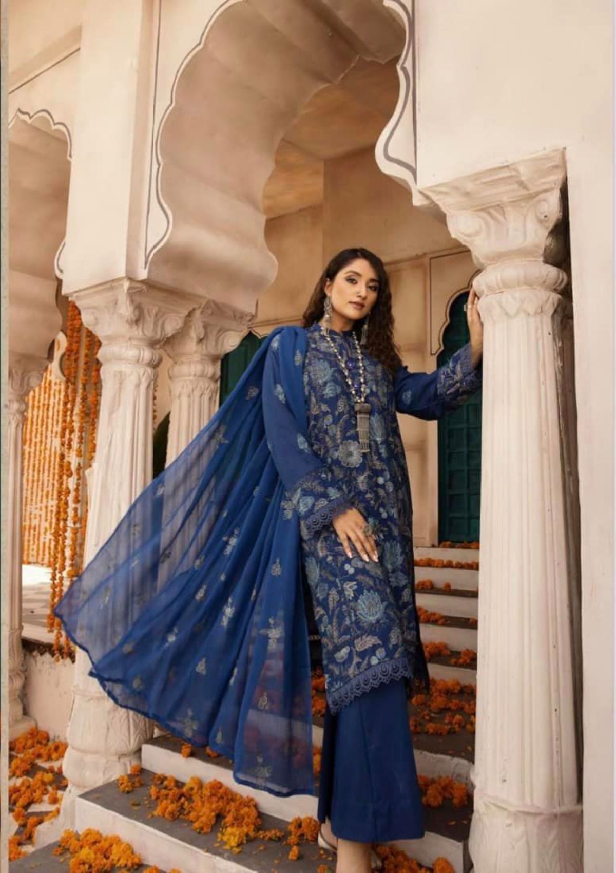 Khoobsurat Mehak Emb Karandi'23 M-06 - Mohsin Saeed Fabrics