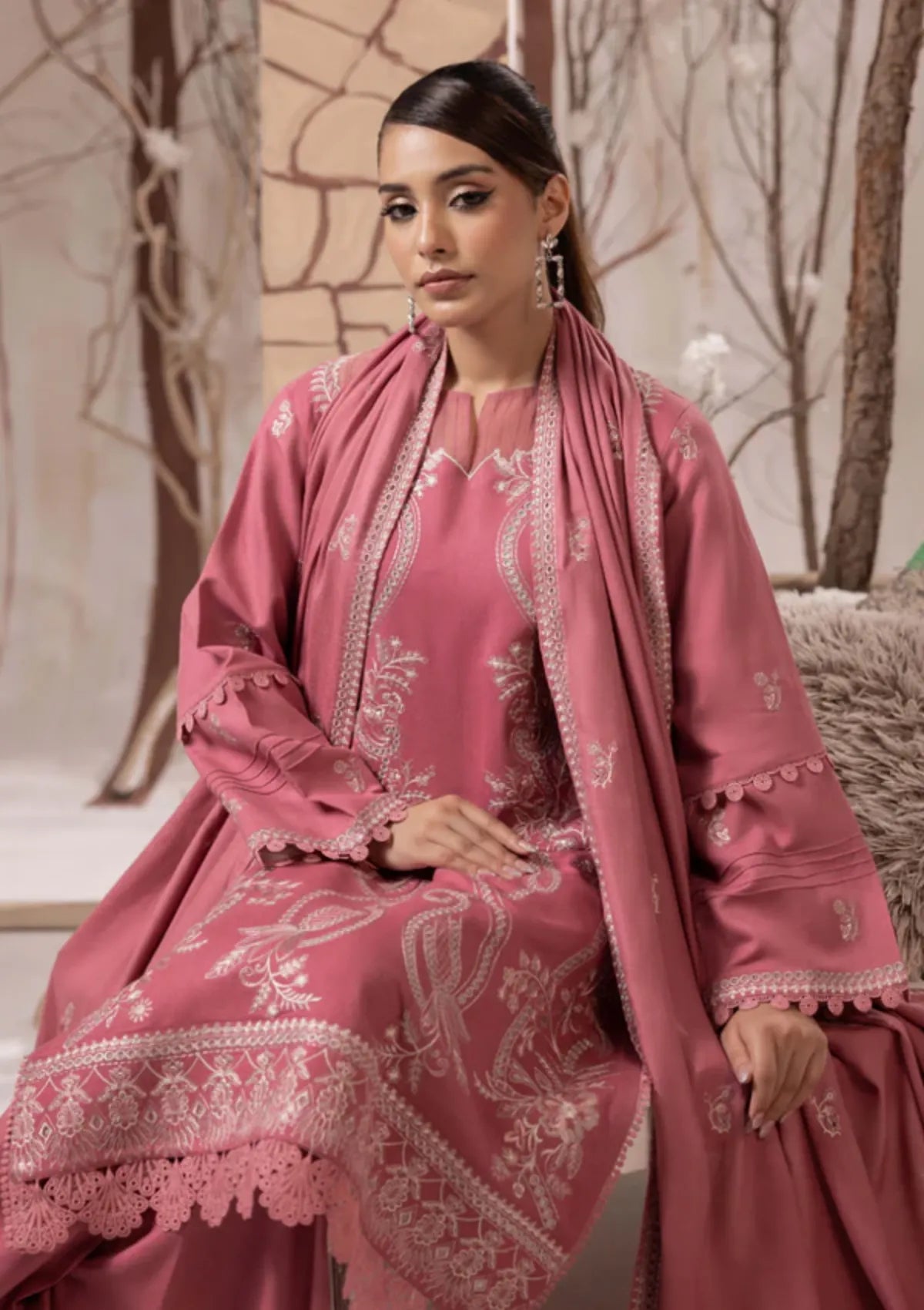mohsin-saeed-fabrics-designer-daily-wear-formal-and-wedding-suits-within-budget-This-product-is-from-humdum-irina-peach-wool25-d-04-is-available-on-Mohsin-saeed-fabrics-website.