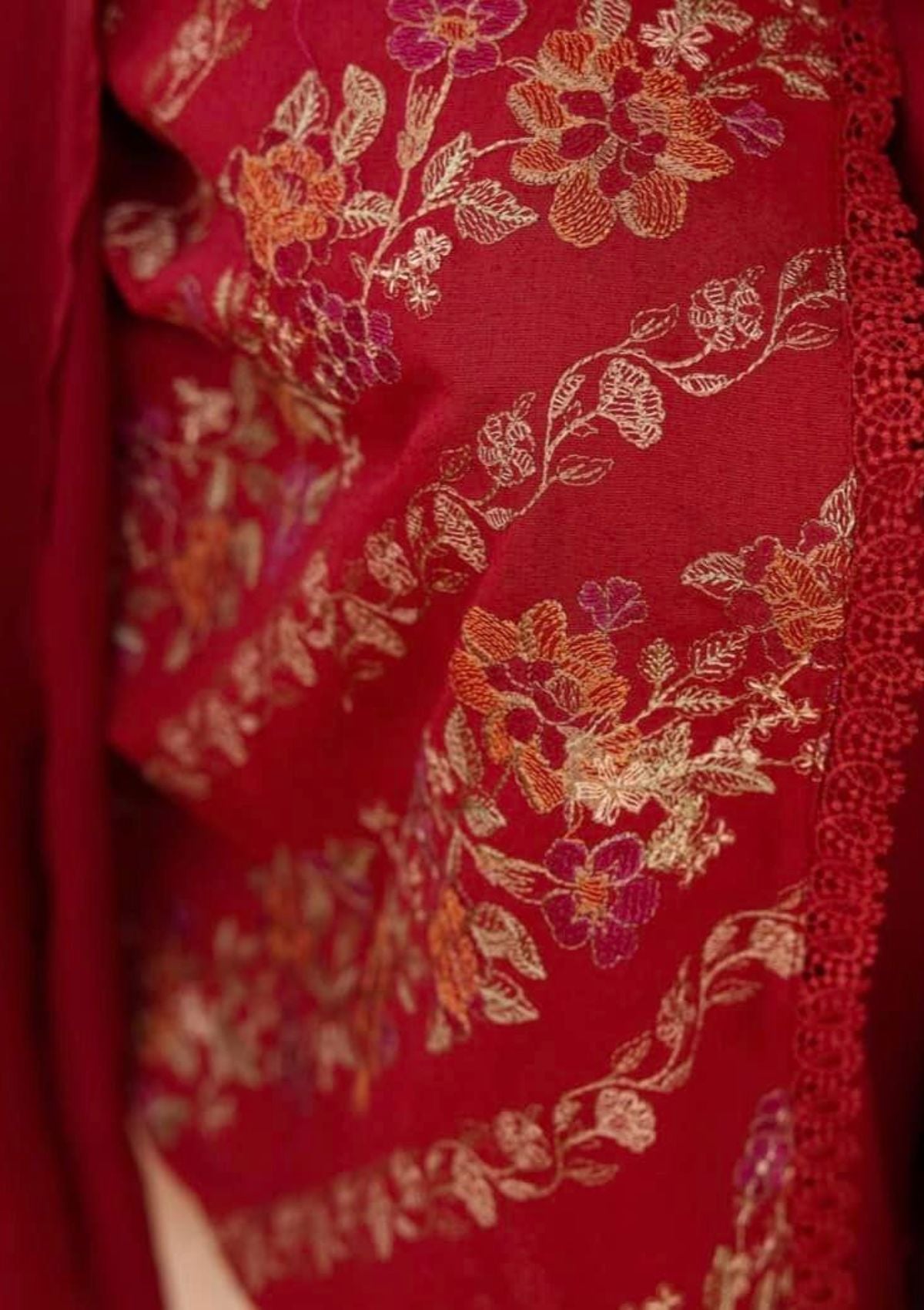 Khoobsurat Mehak Emb Karandi'23 M-07 - Mohsin Saeed Fabrics