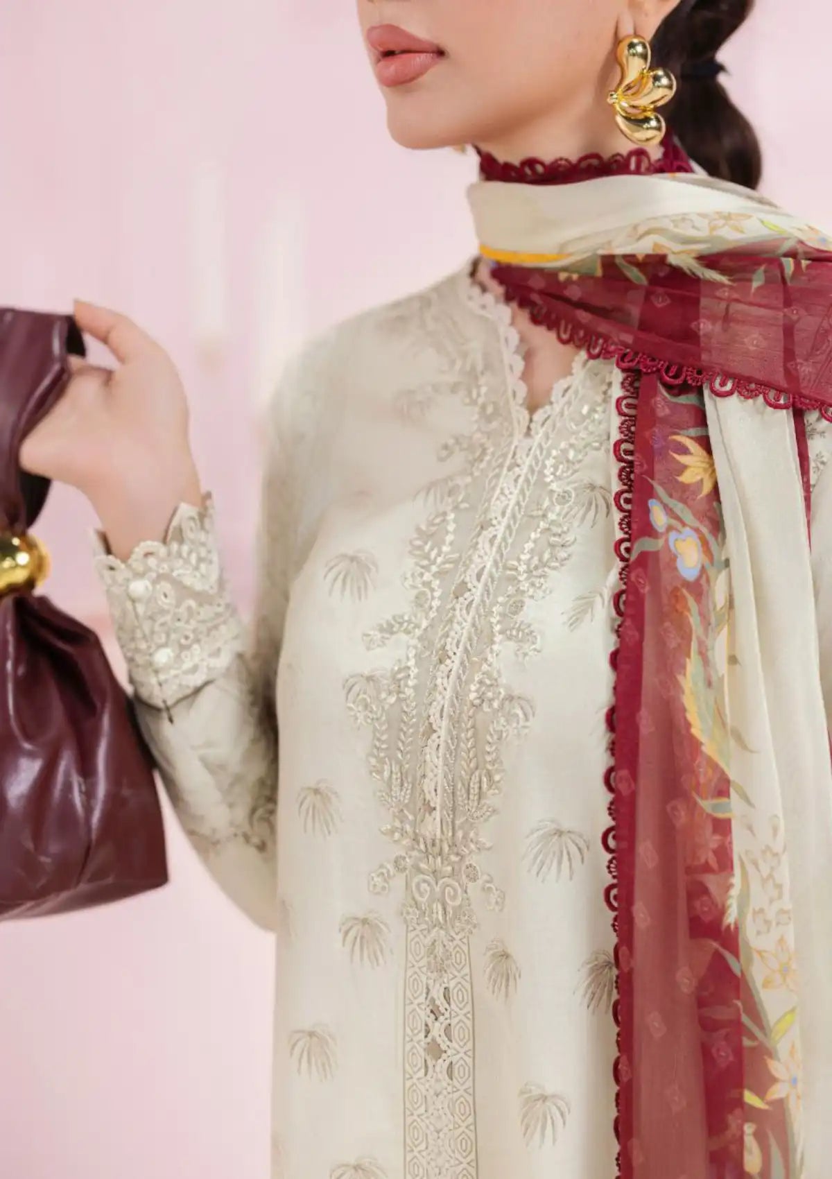 mohsin-saeed-fabrics-affordable-luxury-outfits-for-daily-formal-and-wedding-wear-This-product-is-from-qalamkar-qprints-lawn25-vol-2-em-06b-talia-is-available-on-Mohsin-saeed-fabrics-website.