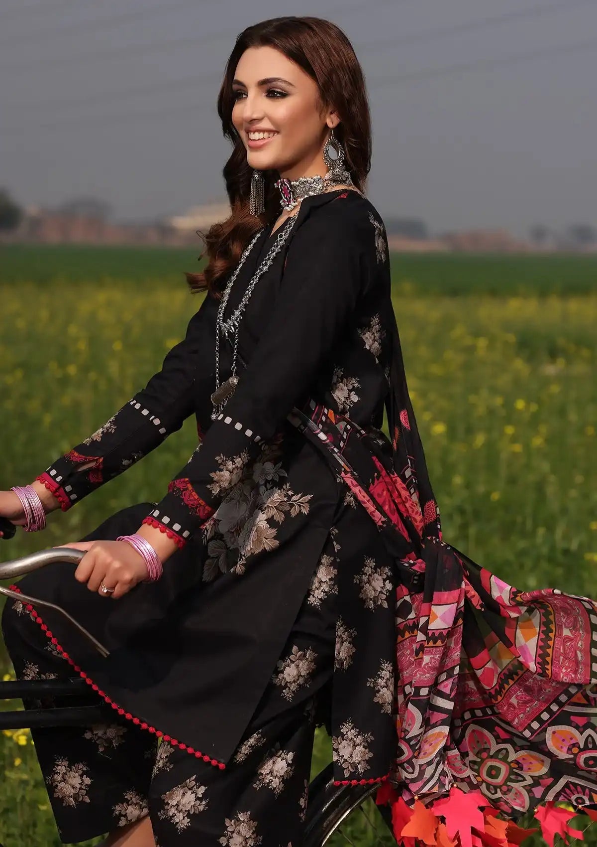 Charizma Signature Prints Lawn'24 SP4-01 - Mohsin Saeed Fabrics