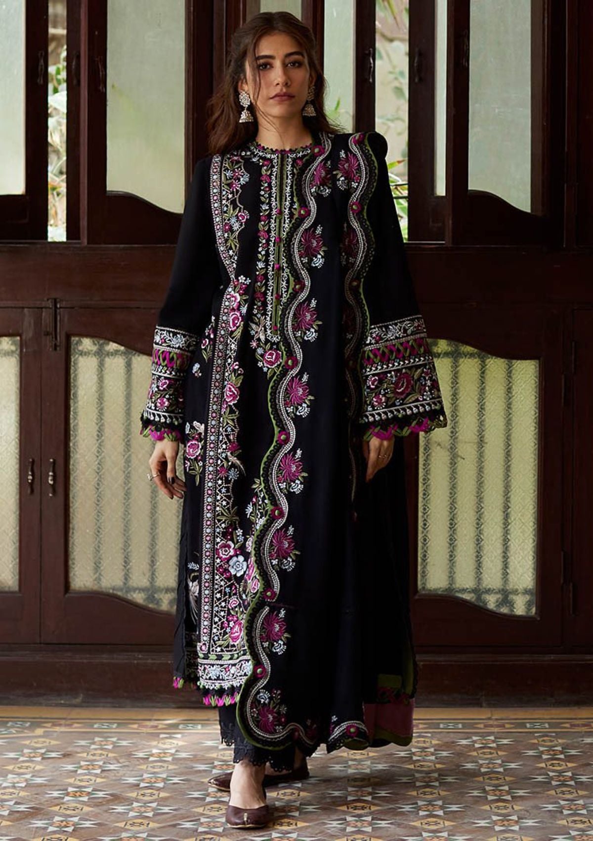 Zaha Winter'23 ALYA ZW-06 - Mohsin Saeed Fabrics