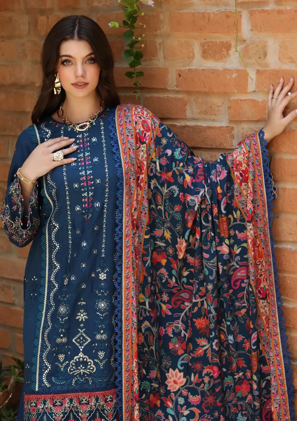 Noor By Saadia Asad Winter Shawl'23 NWS-05 - Mohsin Saeed Fabrics