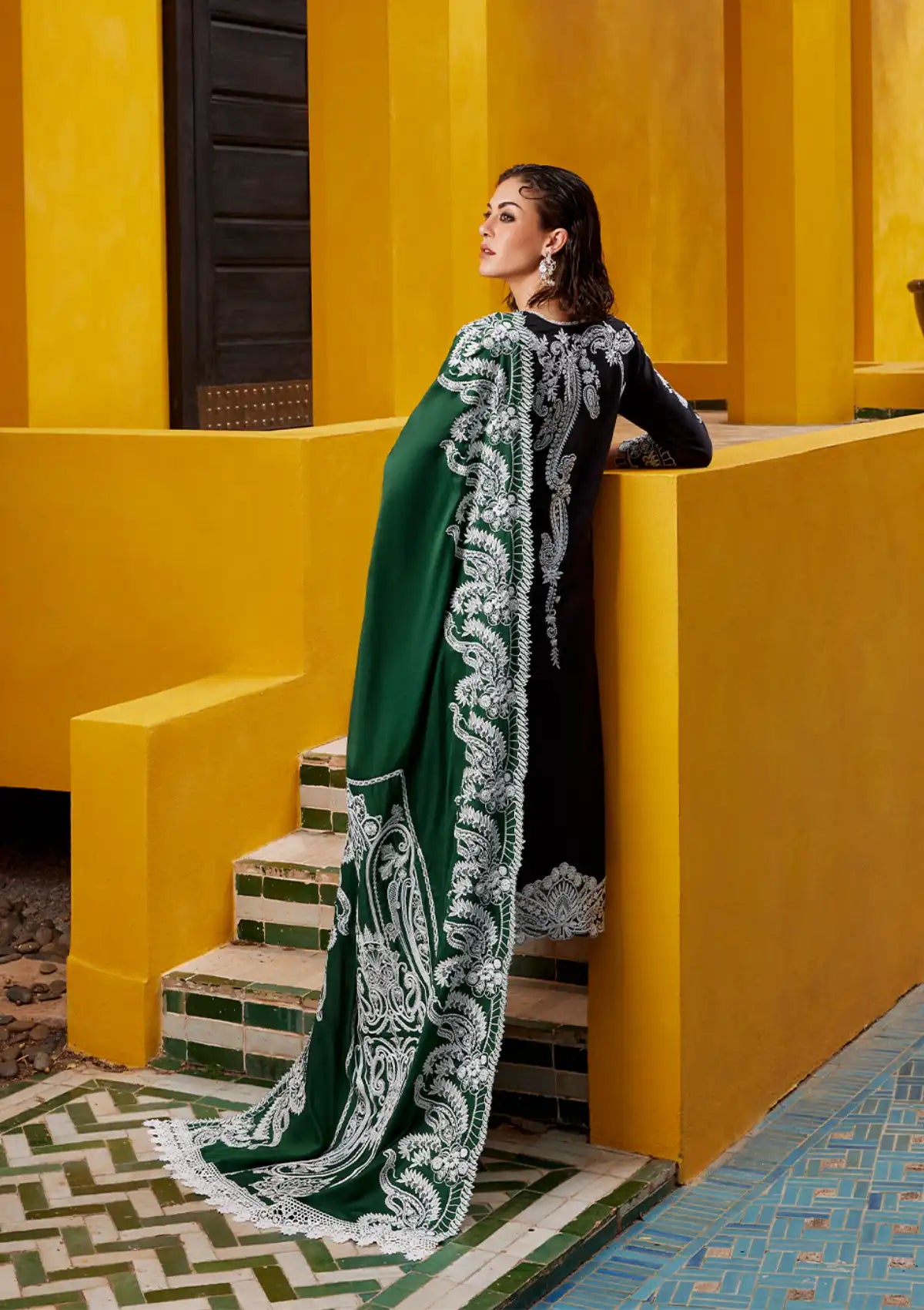 Mushq Winter Sateen Shawl'23 MNW-06 - Mohsin Saeed Fabrics