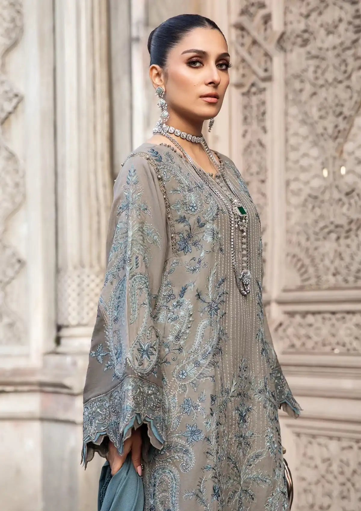 Maria.B Linen Winter'23 D-1104 - Mohsin Saeed Fabrics
