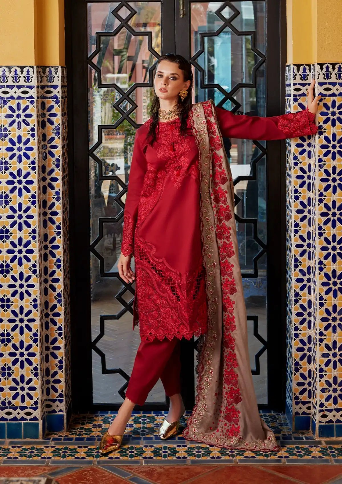 Mushq Winter Sateen Shawl'23 MNW-04 - Mohsin Saeed Fabrics