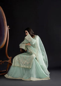 Zariya Ferozeh'25 ZR-100