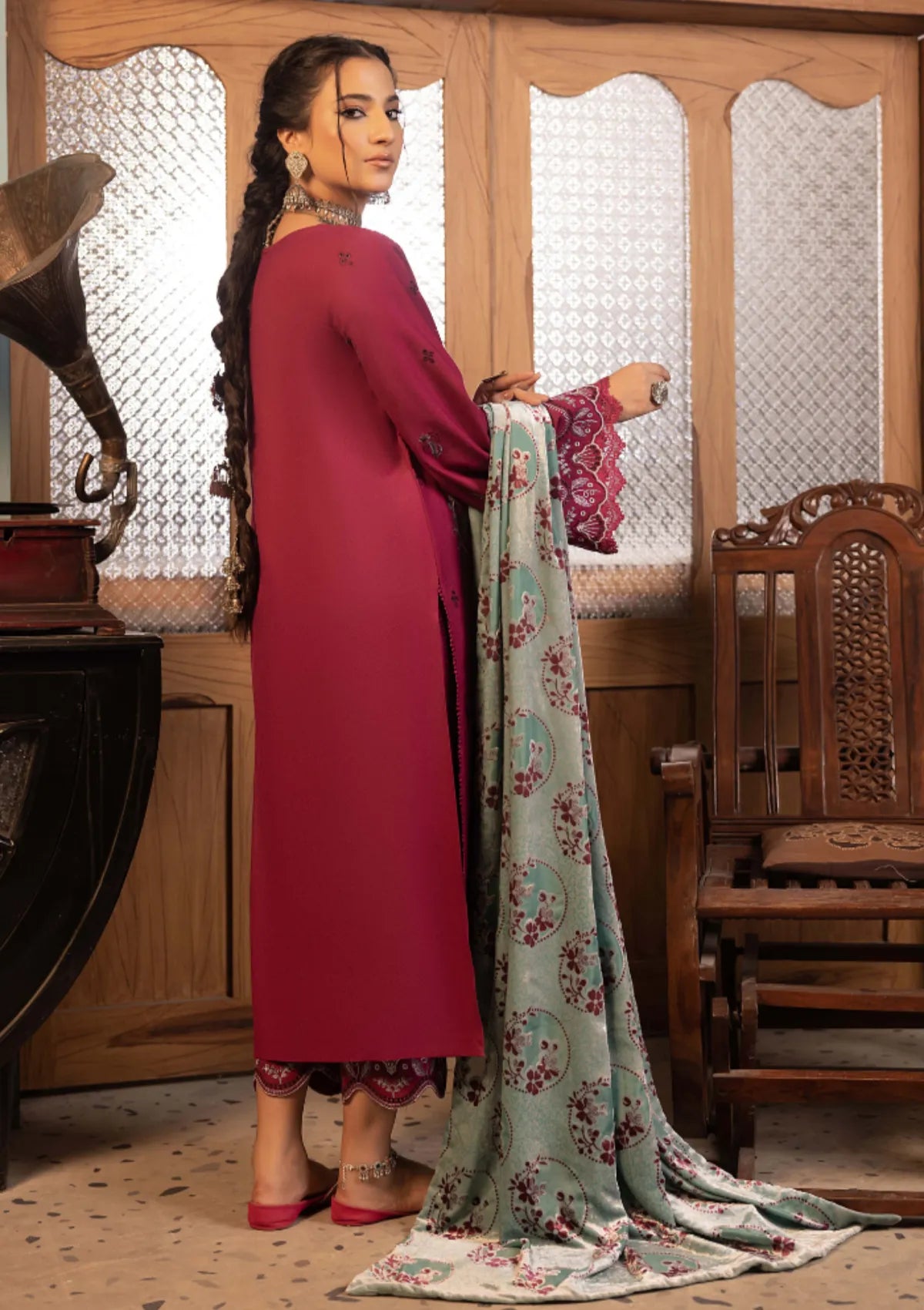 Zouq By Humdum'25 D-05