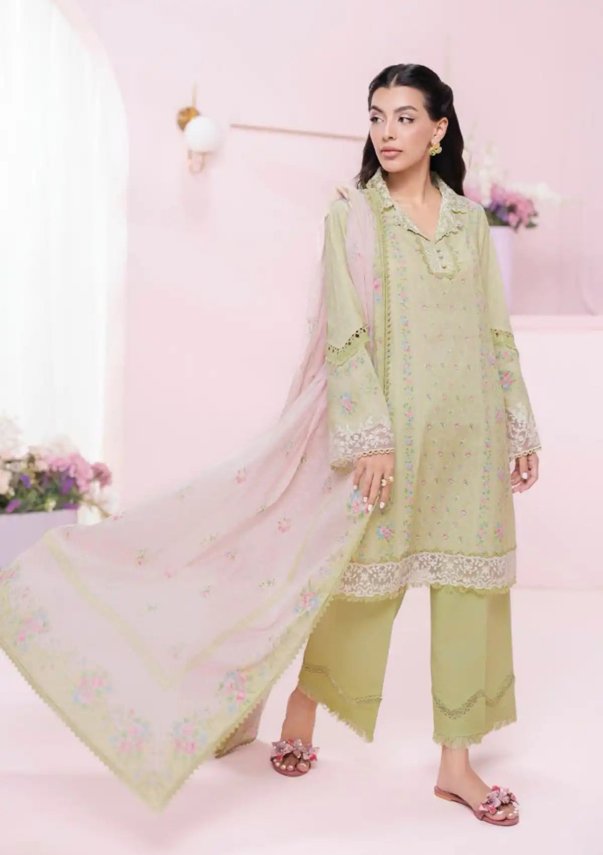 mohsin-saeed-fabrics-affordable-luxury-outfits-for-daily-formal-and-wedding-wear-This-product-is-from-qalamkar-qprints-lawn25-vol-2-em-07a-xena-is-available-on-Mohsin-saeed-fabrics-website.