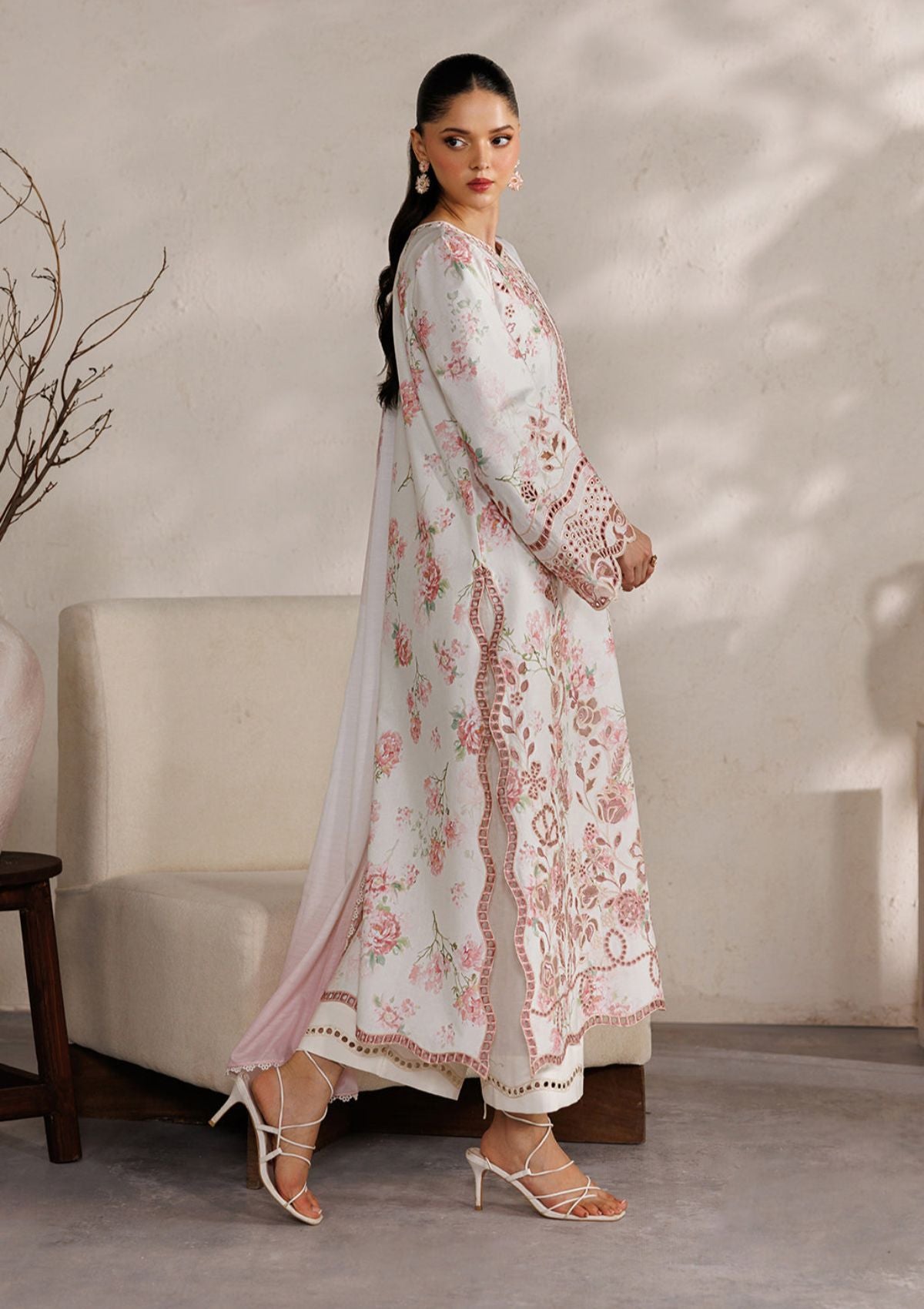 Iznik Festive Lawn'26 IBE-04