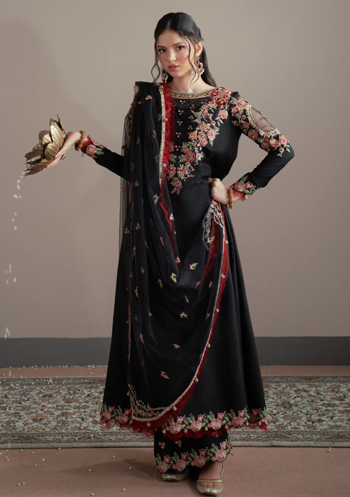 mohsin-saeed-fabrics-designer-daily-wear-formal-and-wedding-suits-within-budget-This-product-is-from-fabiha-fatima-elvin-formal-pret25-d-05-nyra-is-available-on-Mohsin-saeed-fabrics-website.