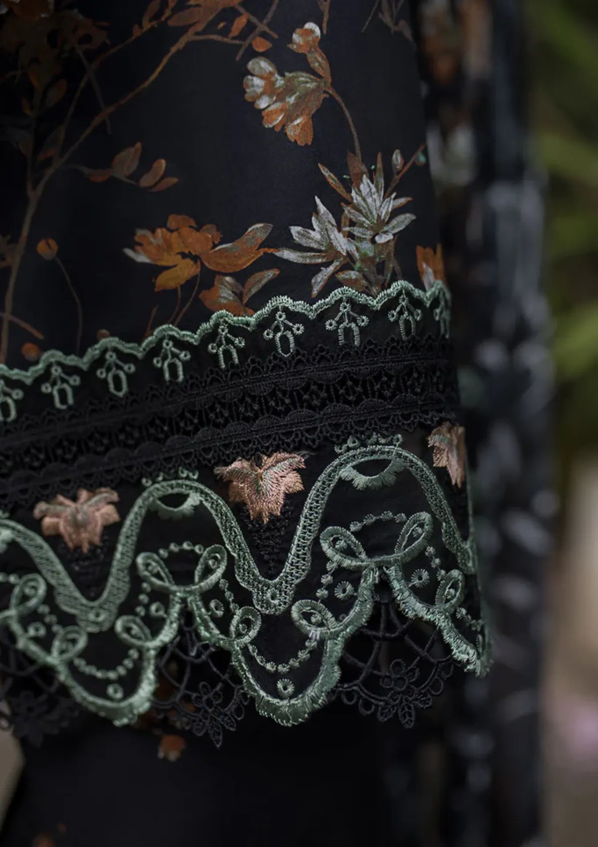 mohsin-saeed-fabrics-luxury-fashion-collection-daily-wear-wedding-and-formal-in-budget-This-product-is-from-sobia-nazir-sn-basics-printed-lawn25-d-03b-is-available-on-Mohsin-saeed-fabrics-website.