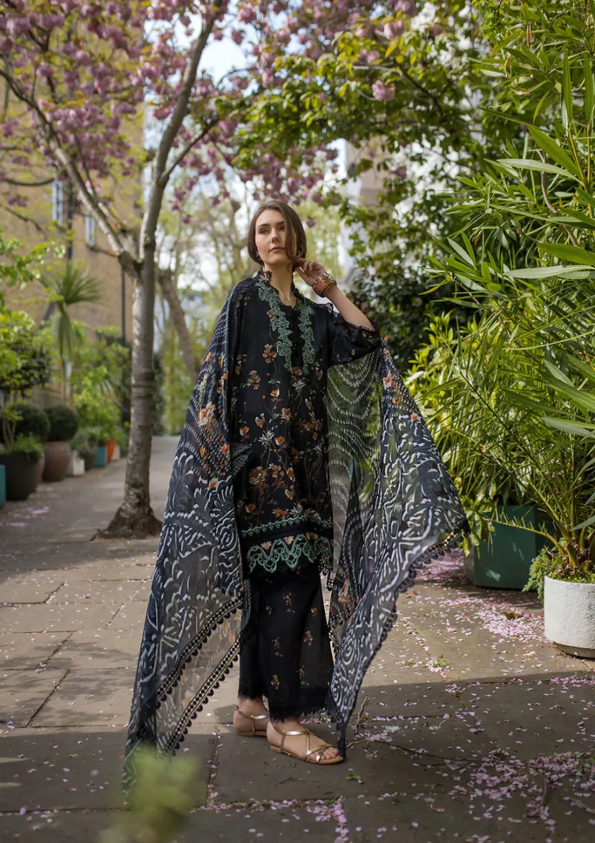 mohsin-saeed-fabrics-luxury-fashion-collection-daily-wear-wedding-and-formal-in-budget-This-product-is-from-sobia-nazir-sn-basics-printed-lawn25-d-03b-is-available-on-Mohsin-saeed-fabrics-website.