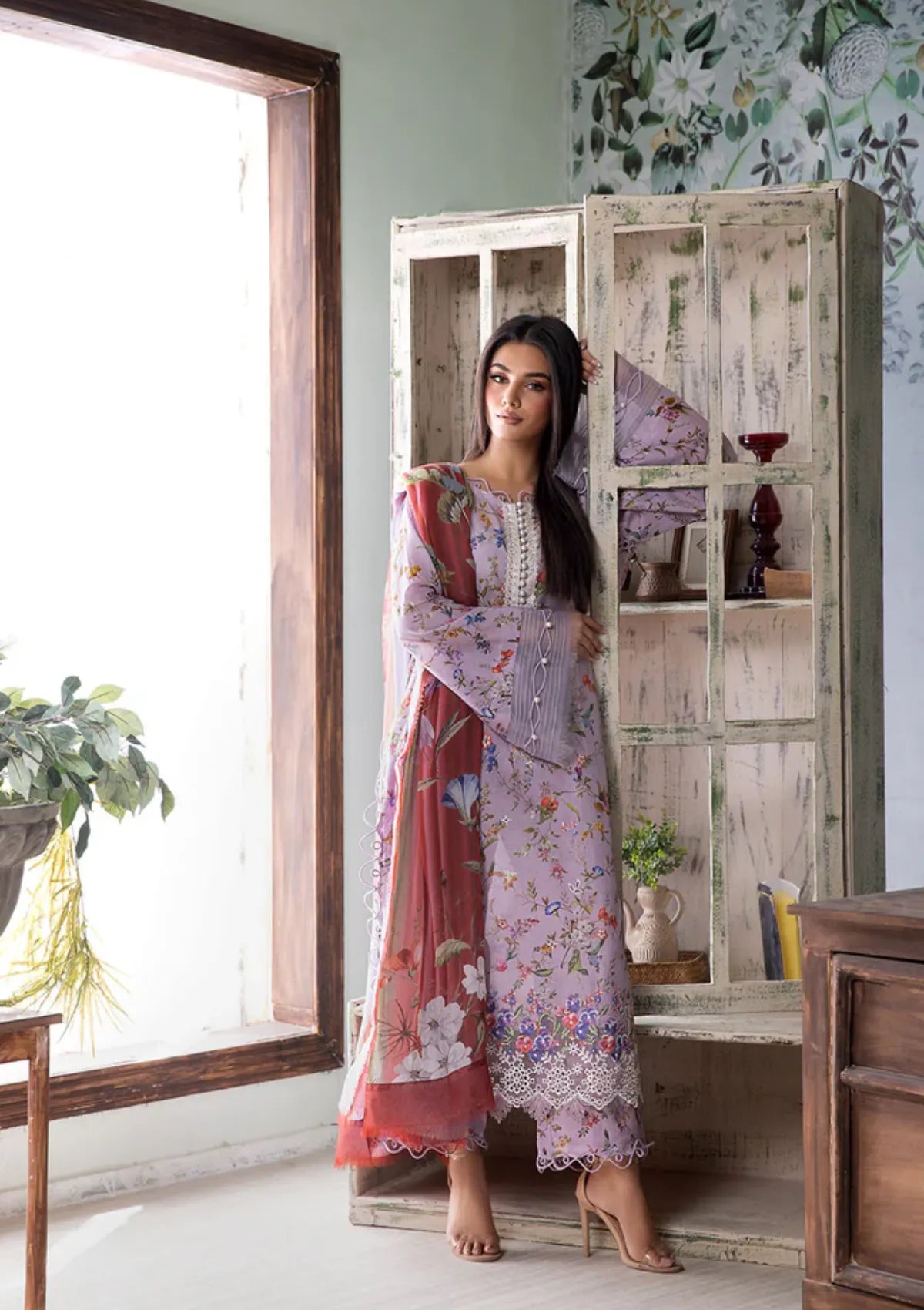 mohsin-saeed-fabrics-is-selling-online-and-in stores-Luxury-daily-wear-wedding-wear-formal-wear-in-budgeted-price-This-product-is-from-sobia-nazir-vital-vol-2-lawn25-d-3b-is-available-on-Mohsin-saeed-fabrics-website.