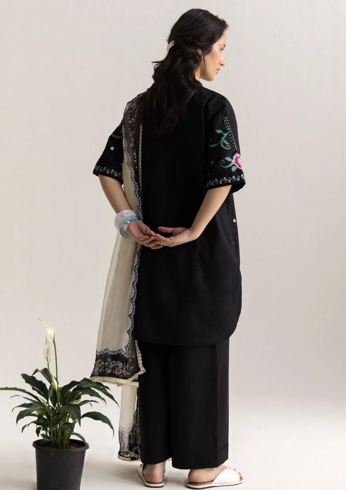 Coco By Zara Shahjahan Edit'2 Lawn'26 D-06A Ines