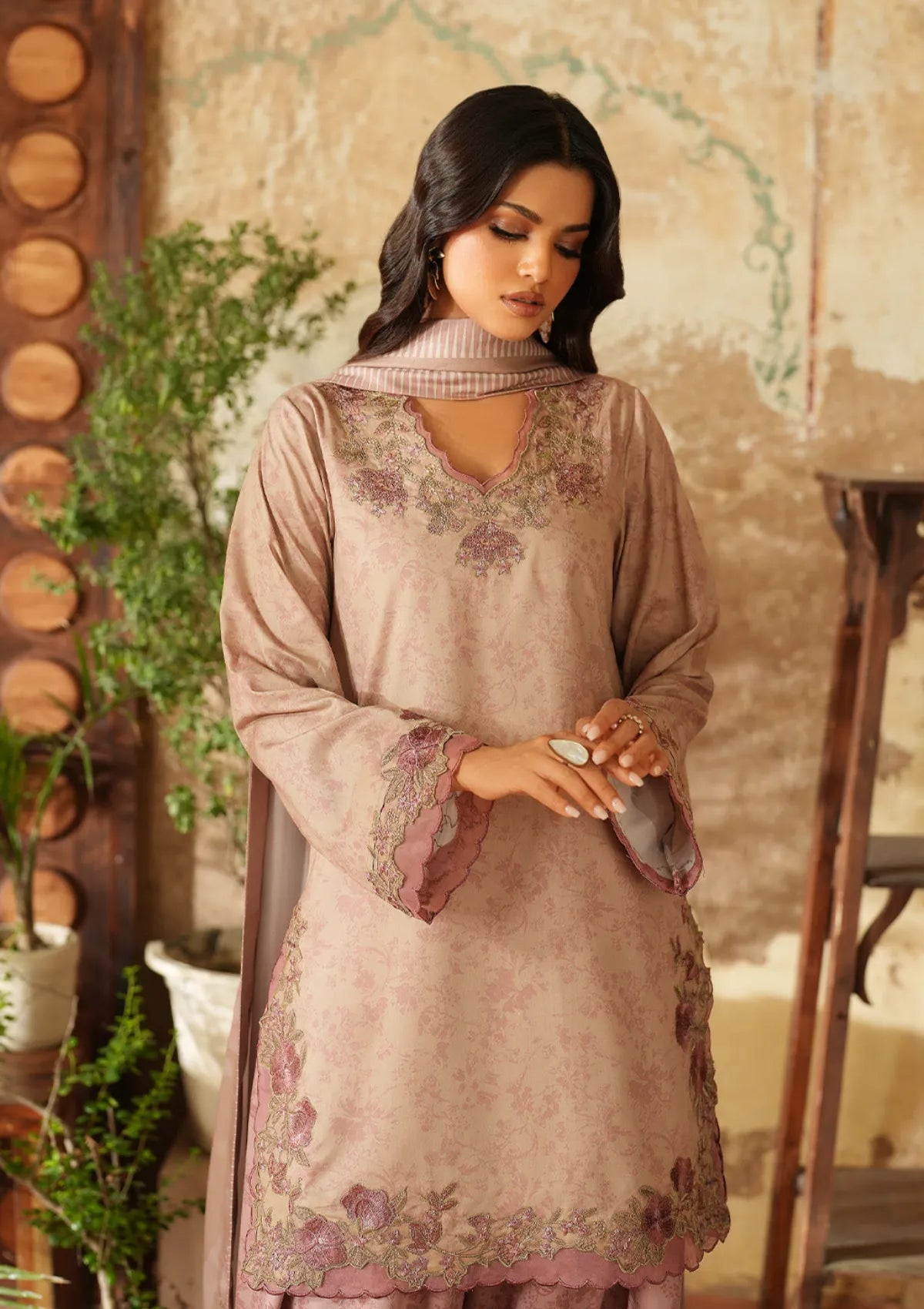 Iznik Pre-Fall'25 IPF-09