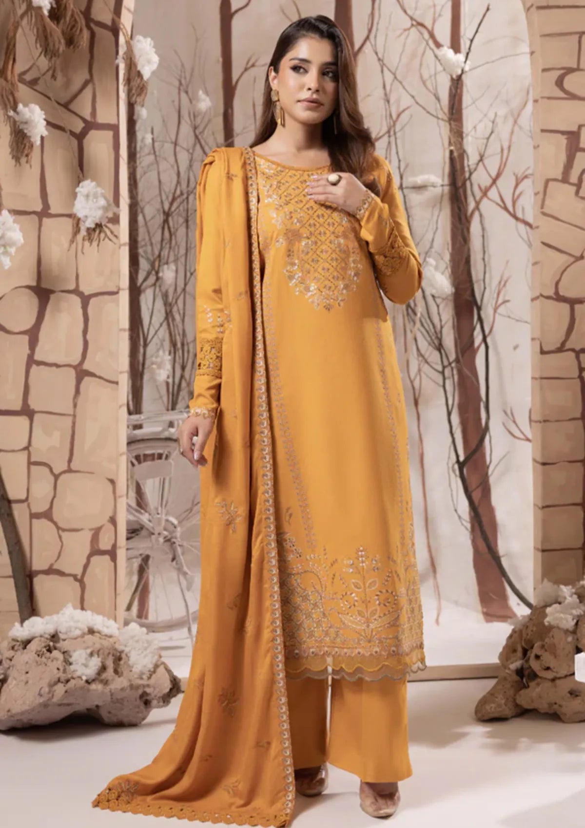 mohsin-saeed-fabrics-designer-daily-wear-formal-and-wedding-suits-within-budget-This-product-is-from-humdum-irina-peach-wool25-d-02-is-available-on-Mohsin-saeed-fabrics-website.