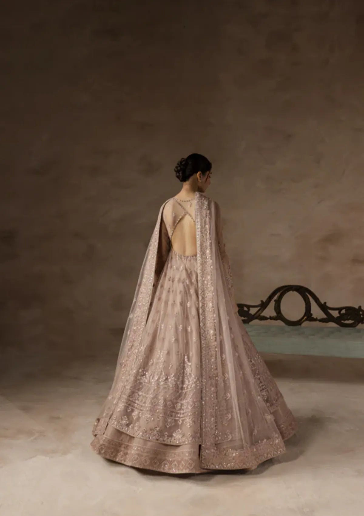 mohsin-saeed-fabrics-designer-daily-wear-formal-and-wedding-suits-within-budget-This-product-is-from-imran-ramzan-elysee25-reve-de-rose-is-available-on-Mohsin-saeed-fabrics-website.