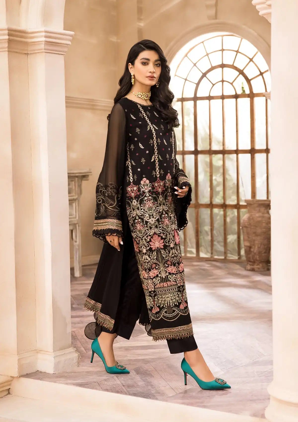 Farasha Emb Chiffon'22 Vol-01 D-06